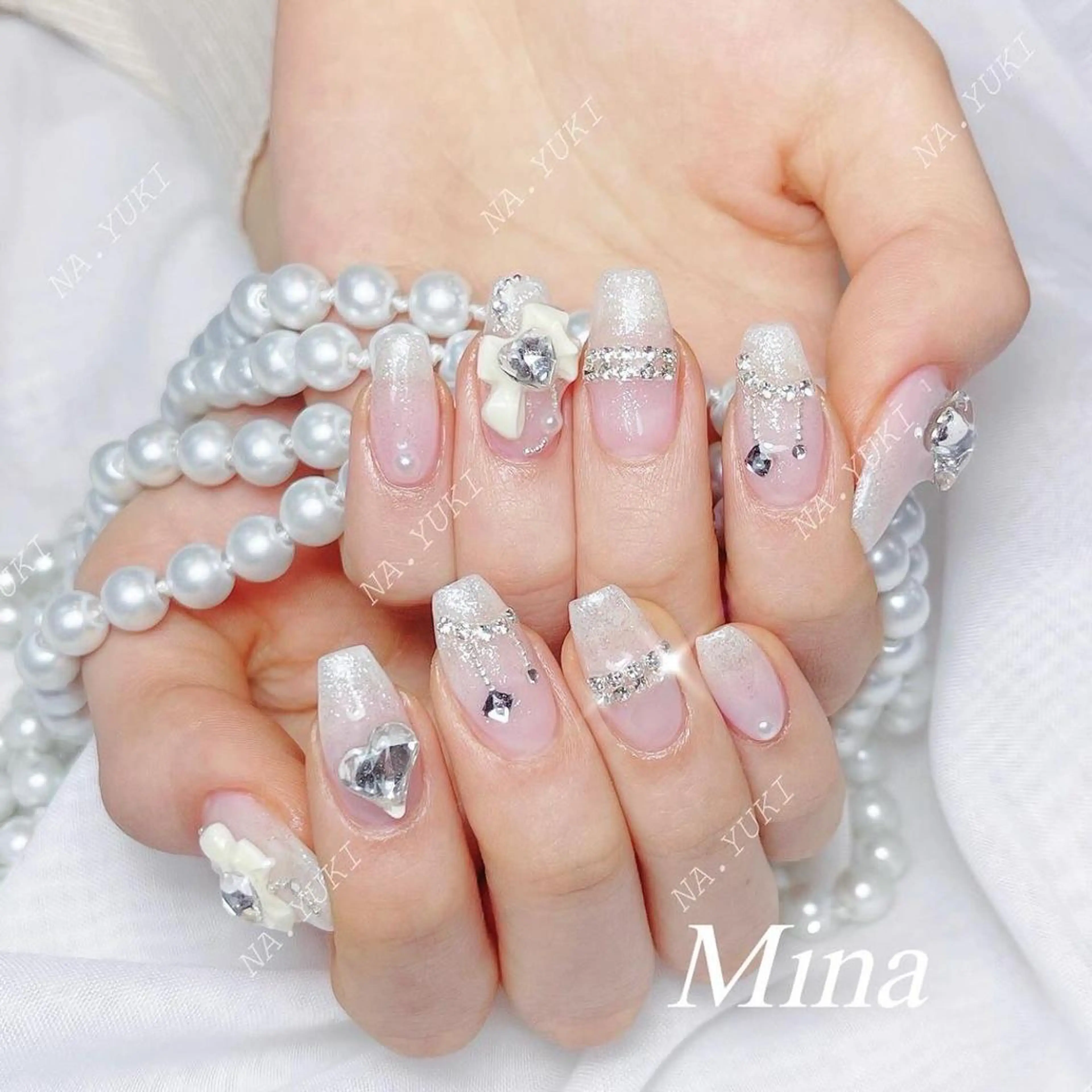 ネイル ハンドネイル ハンドケア 🌷 Mooning 🌷のネイルデザイン