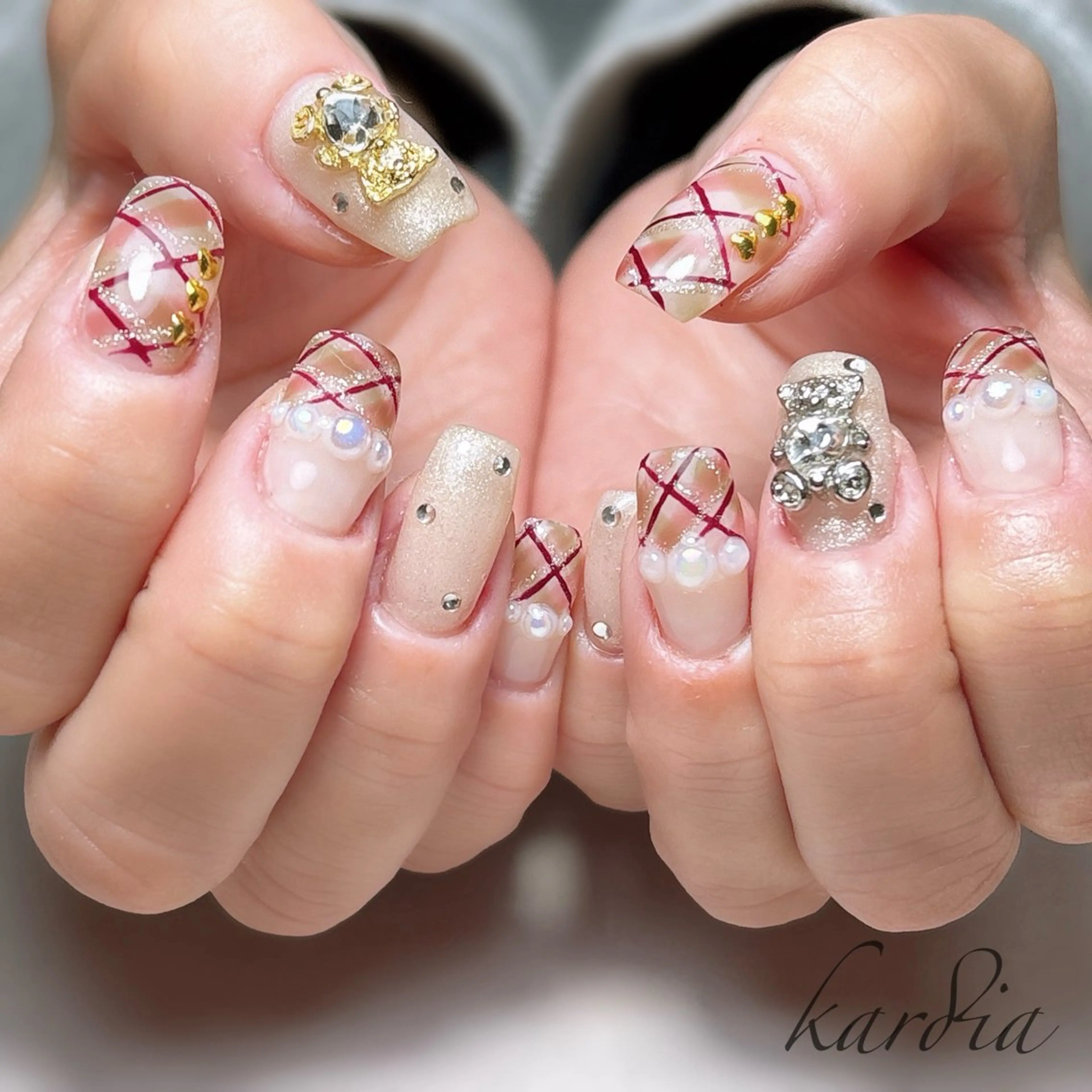 ネイル ハンドネイル καρδιά -ｶﾙﾃﾞｨｱ-のネイルデザイン