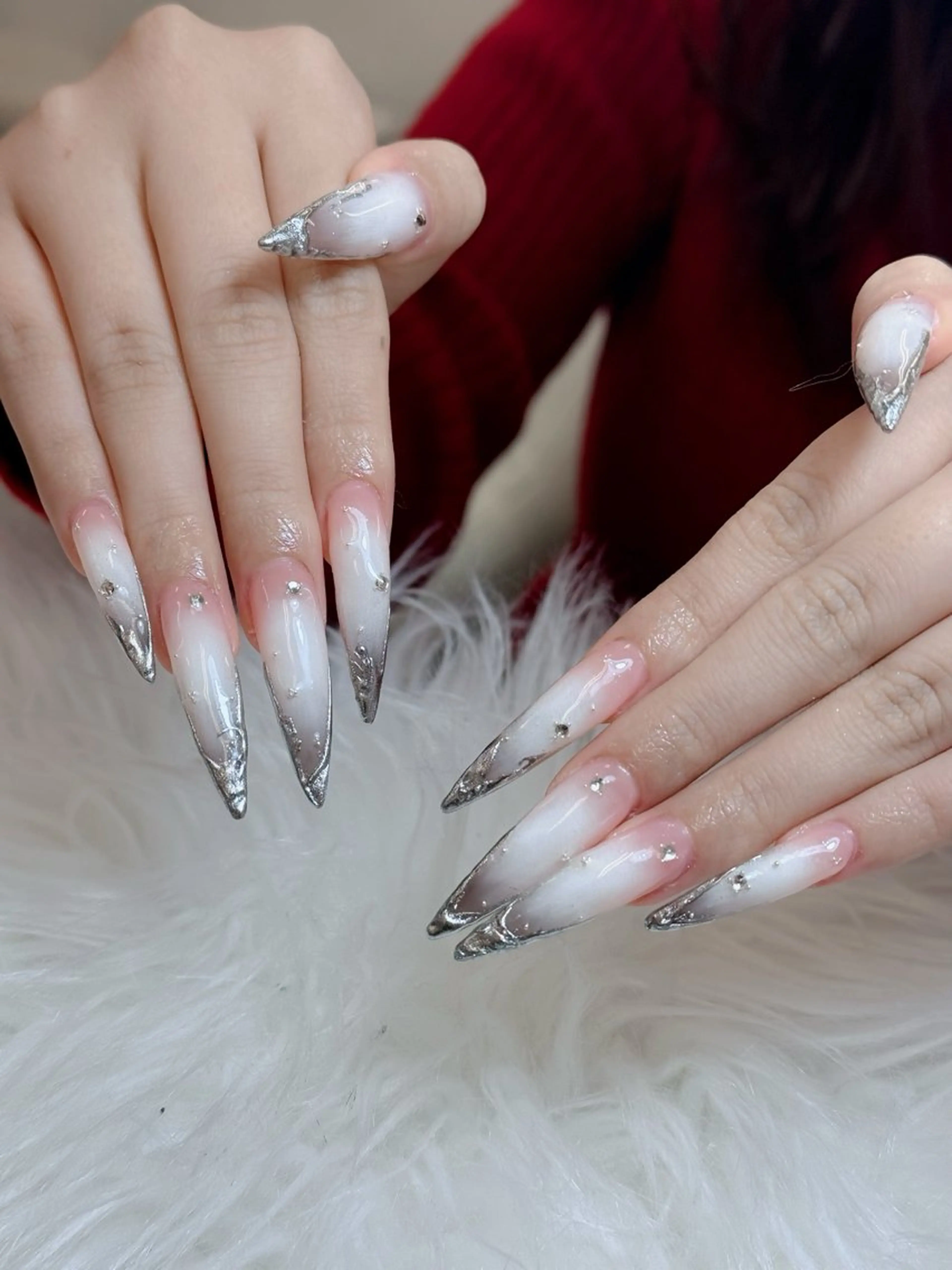 ネイル オーロラネイル チークネイル フットネイル フレンチネイル 韓国ネイル Lumi Nail 新大久保3‘のネイルデザイン