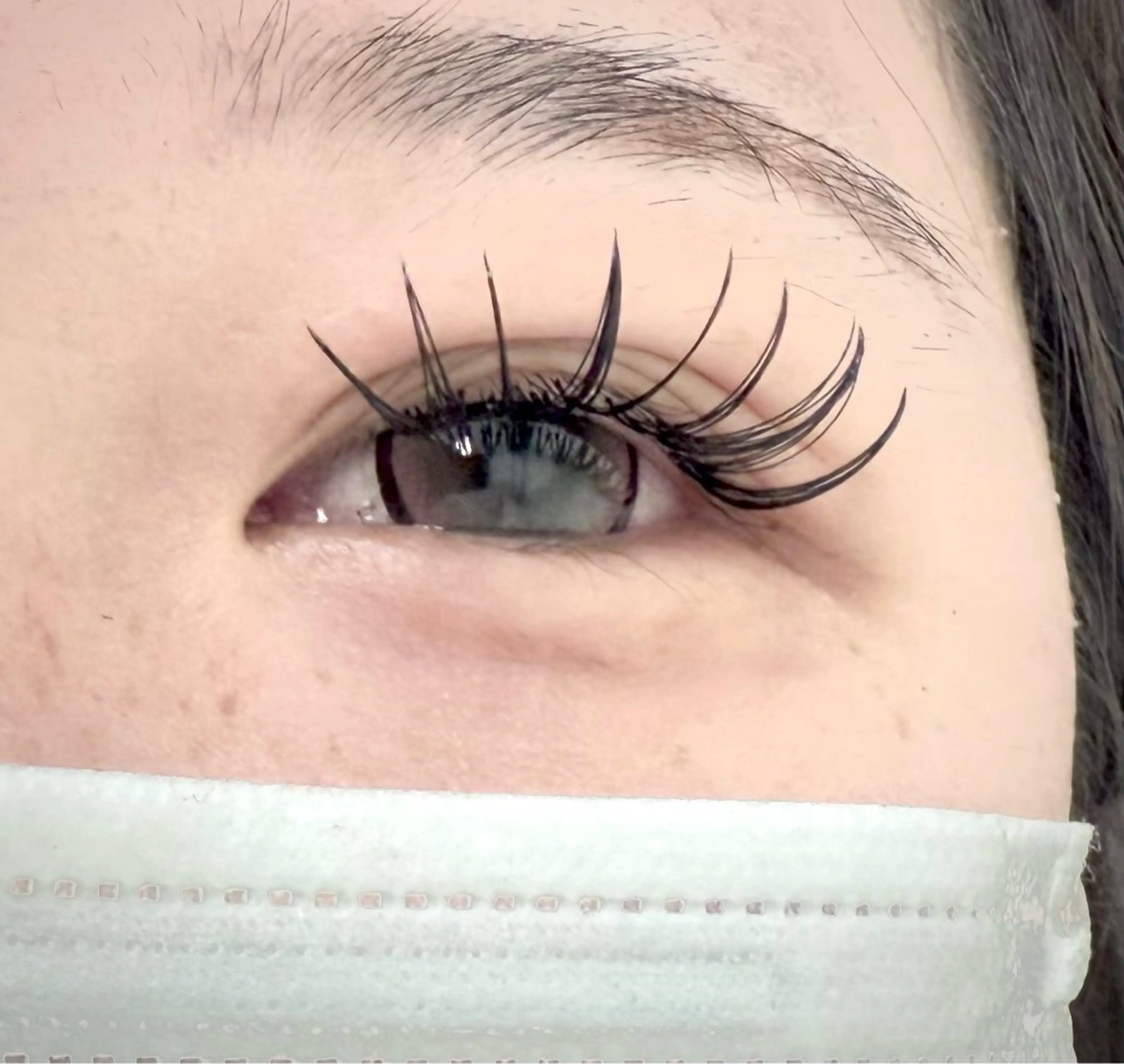 マツエク・マツパ shucre四日市店所属・四日市店 鈴木の眉毛・アイブロウイメージ