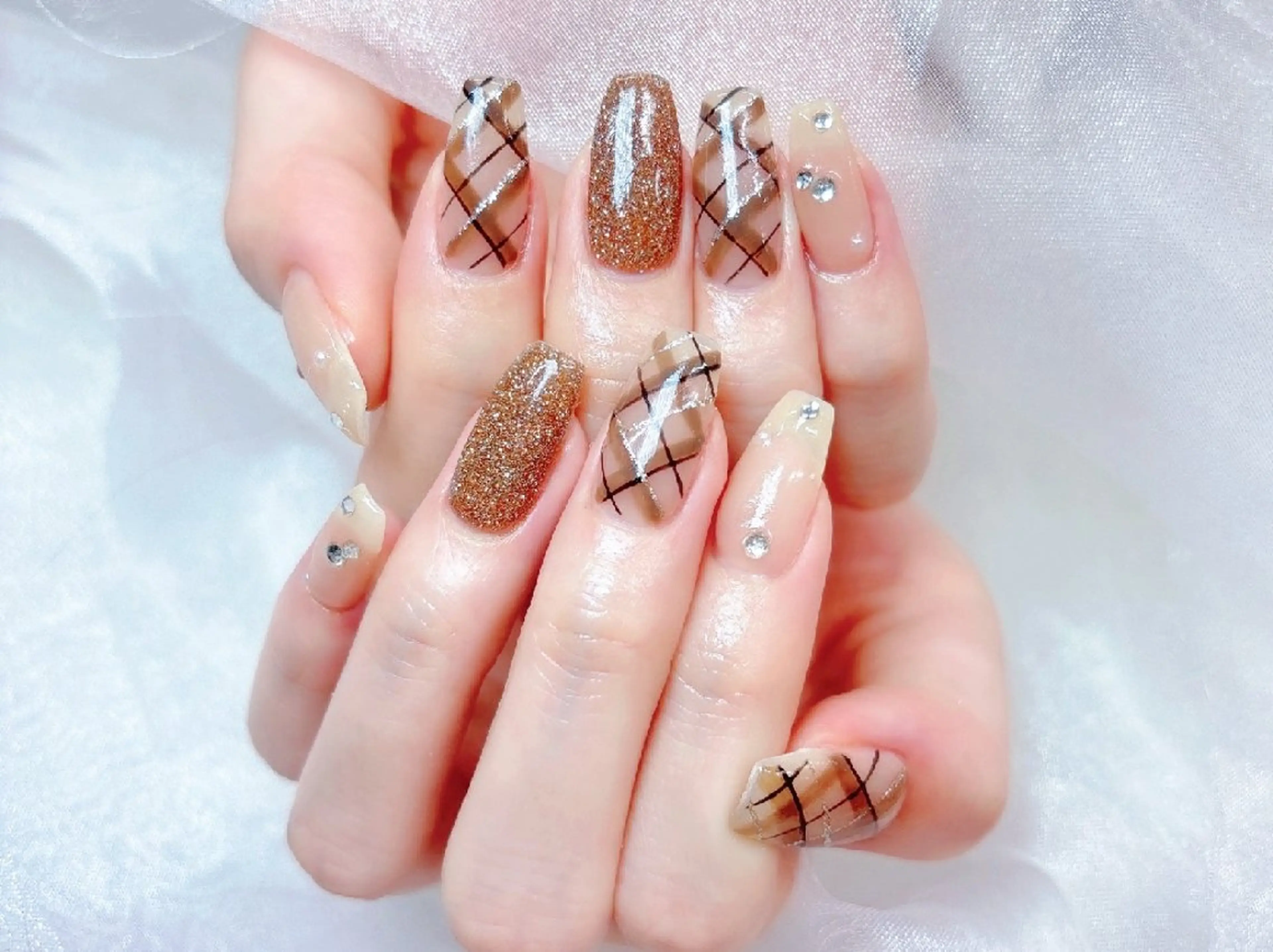 ネイル 長さ出し フラッシュネイル フレンチネイル ジェルネイル キラキラネイル Chouette Nailのネイルデザイン