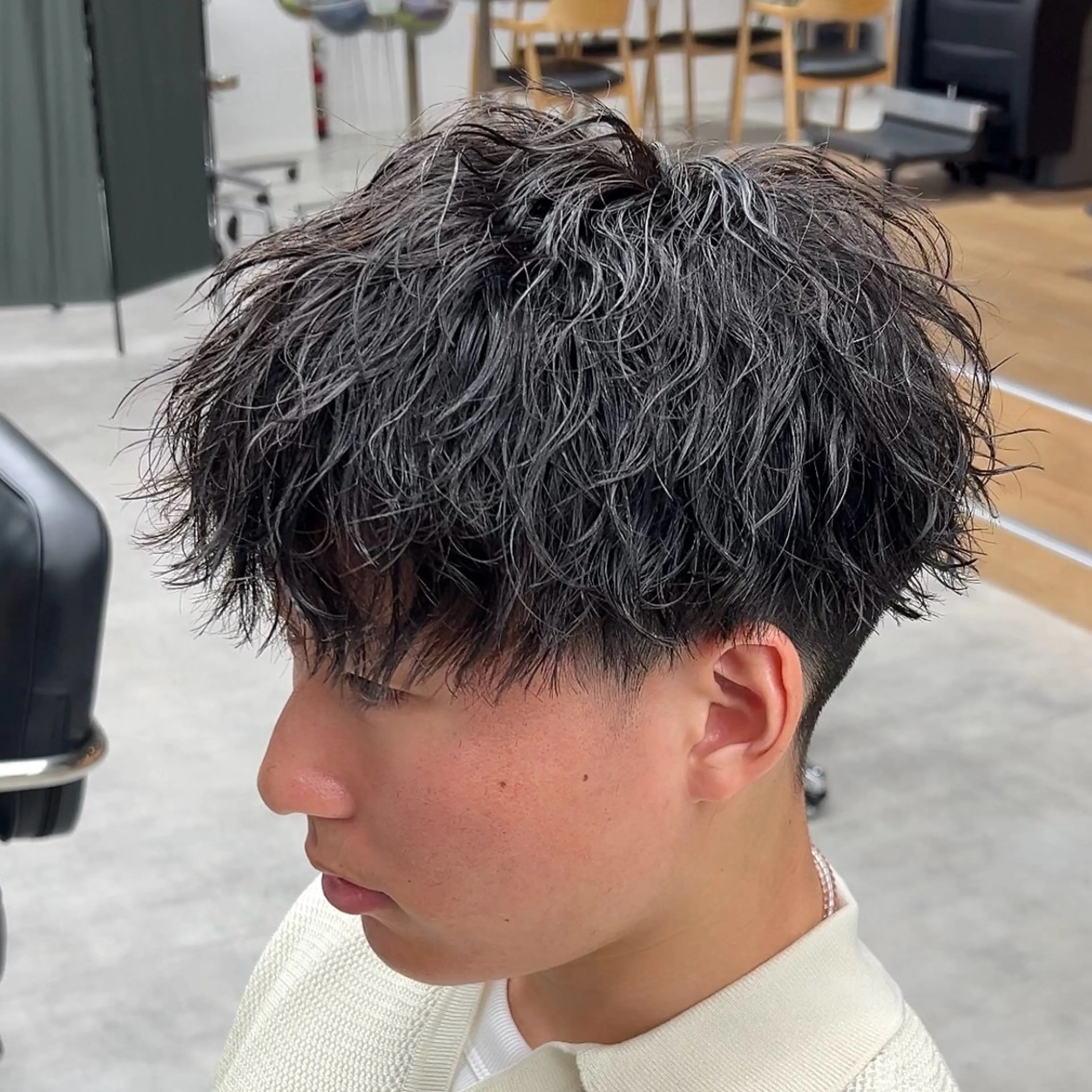 ショート パーマ メンズ マッシュ メンズパーマ ツイストスパイラルパーマ ショートヘア スパイラルパーマ カット パーマ メンズパーマ/ 新潟駅/佐藤裕のヘアスタイル