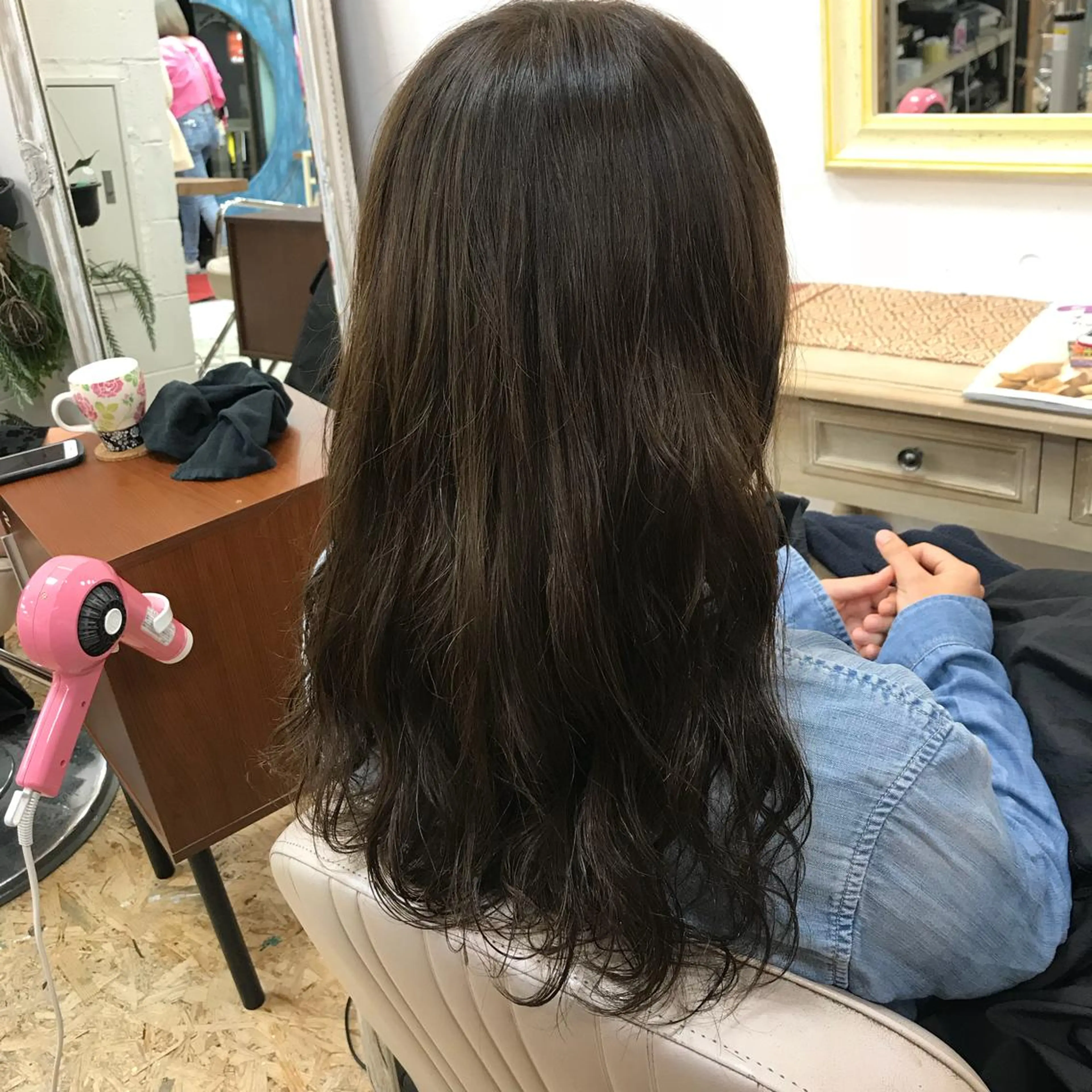 ロング パーマ 💘カラー人気Ｎｏ. １💘SAYAのヘアスタイル