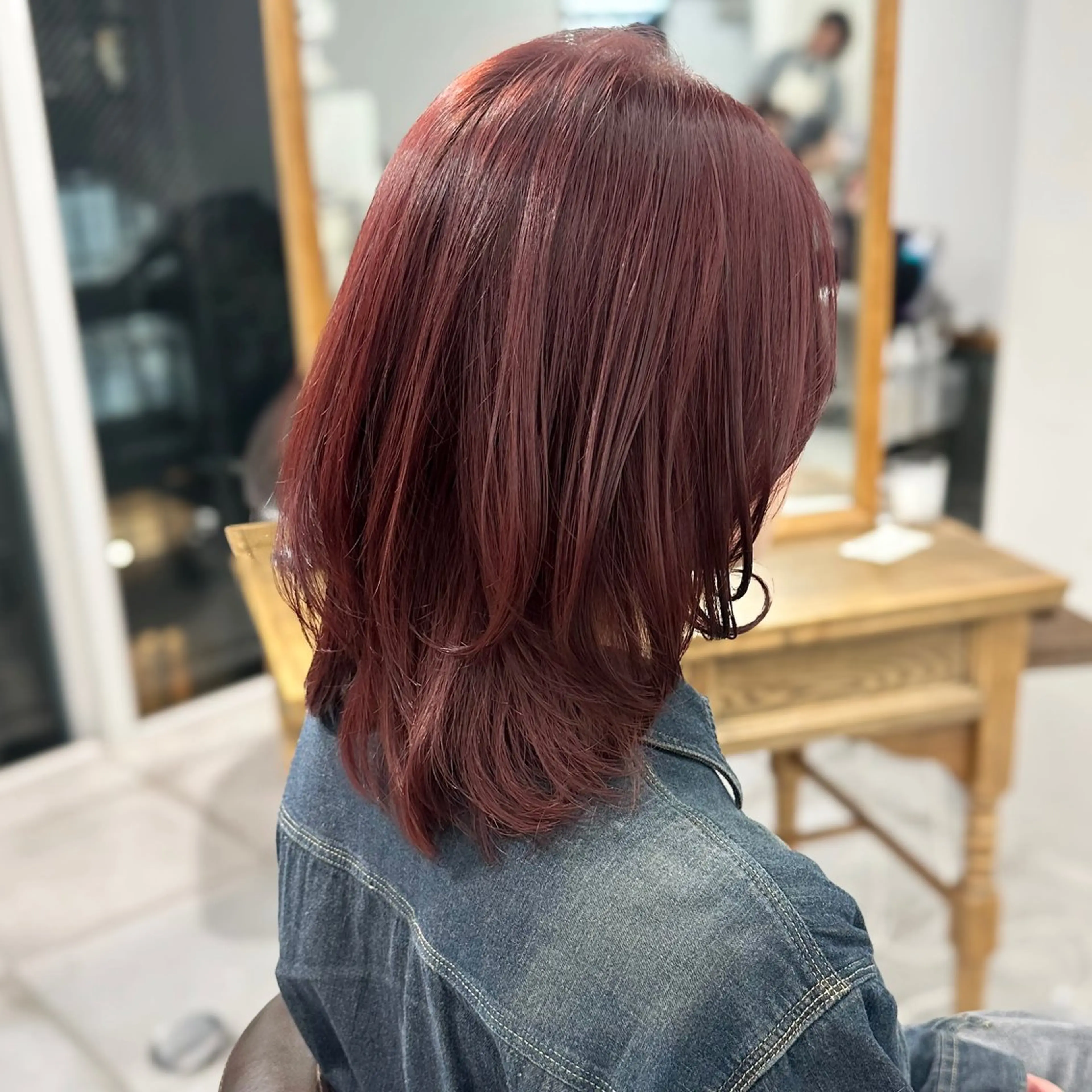 ミディアム カラー カット ヘアカラー トリートメント ブリーチなし/レイヤ ー特化🌈Tommyのヘアスタイル