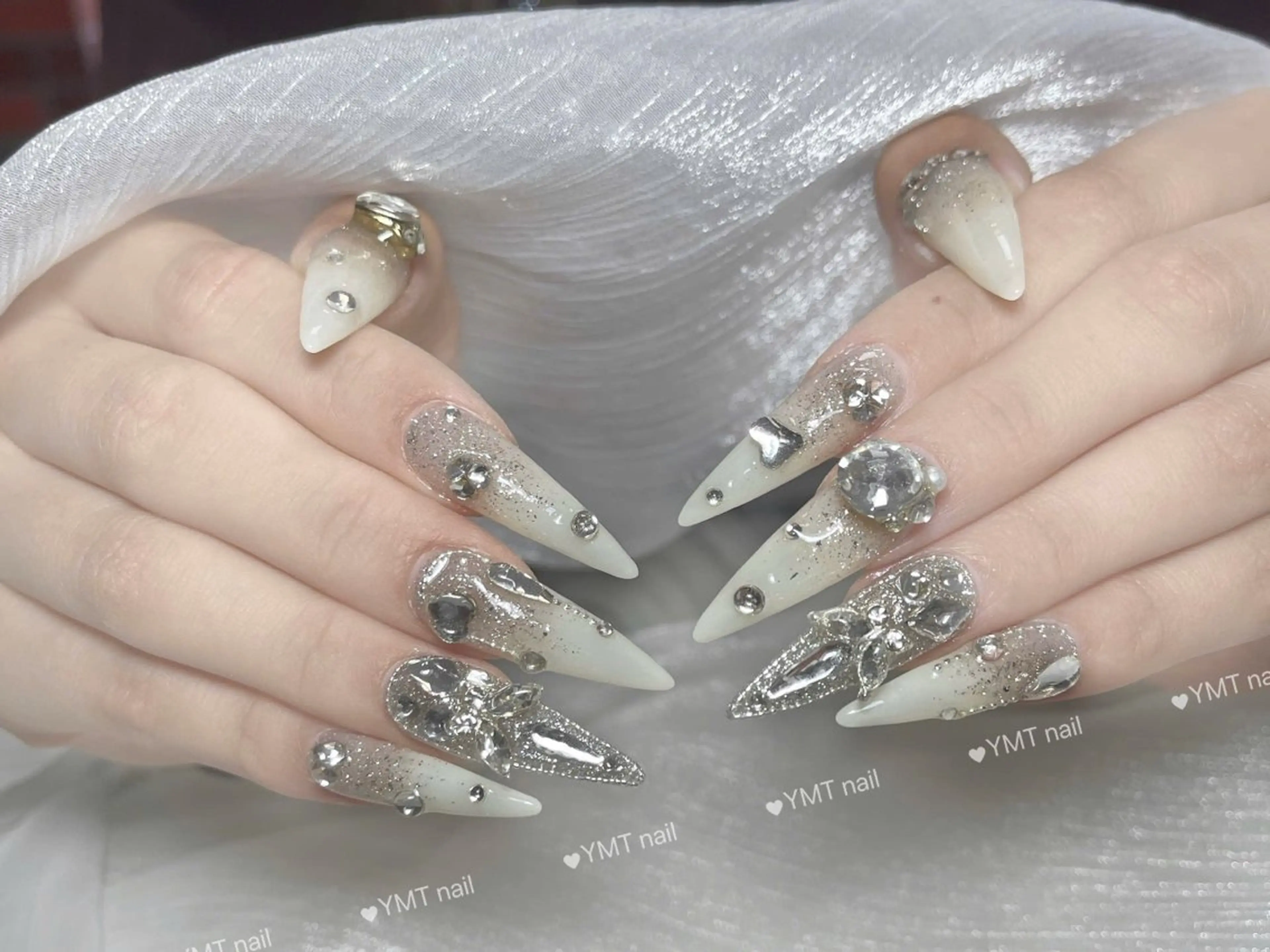 ネイル 長さ出し フットネイル ジェルネイル 韓国ネイル マグネットネイル ハンドネイル YMT NailStudio所属・YMT NailStudioのネイルデザイン