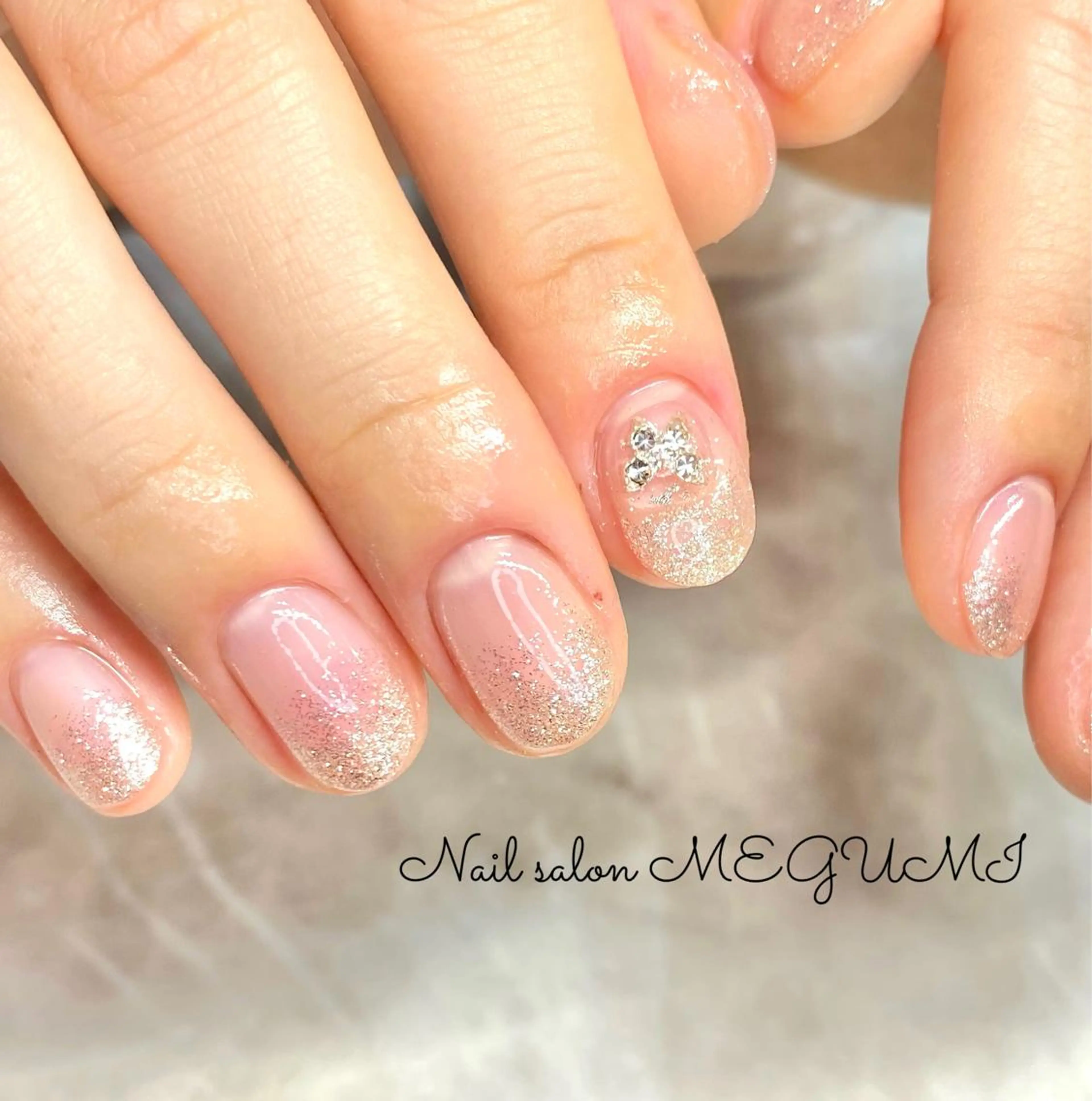 ネイル グラデーション ラメ(グリッター) ラメグラデーション Nail salon MEGUMIのネイルデザイン