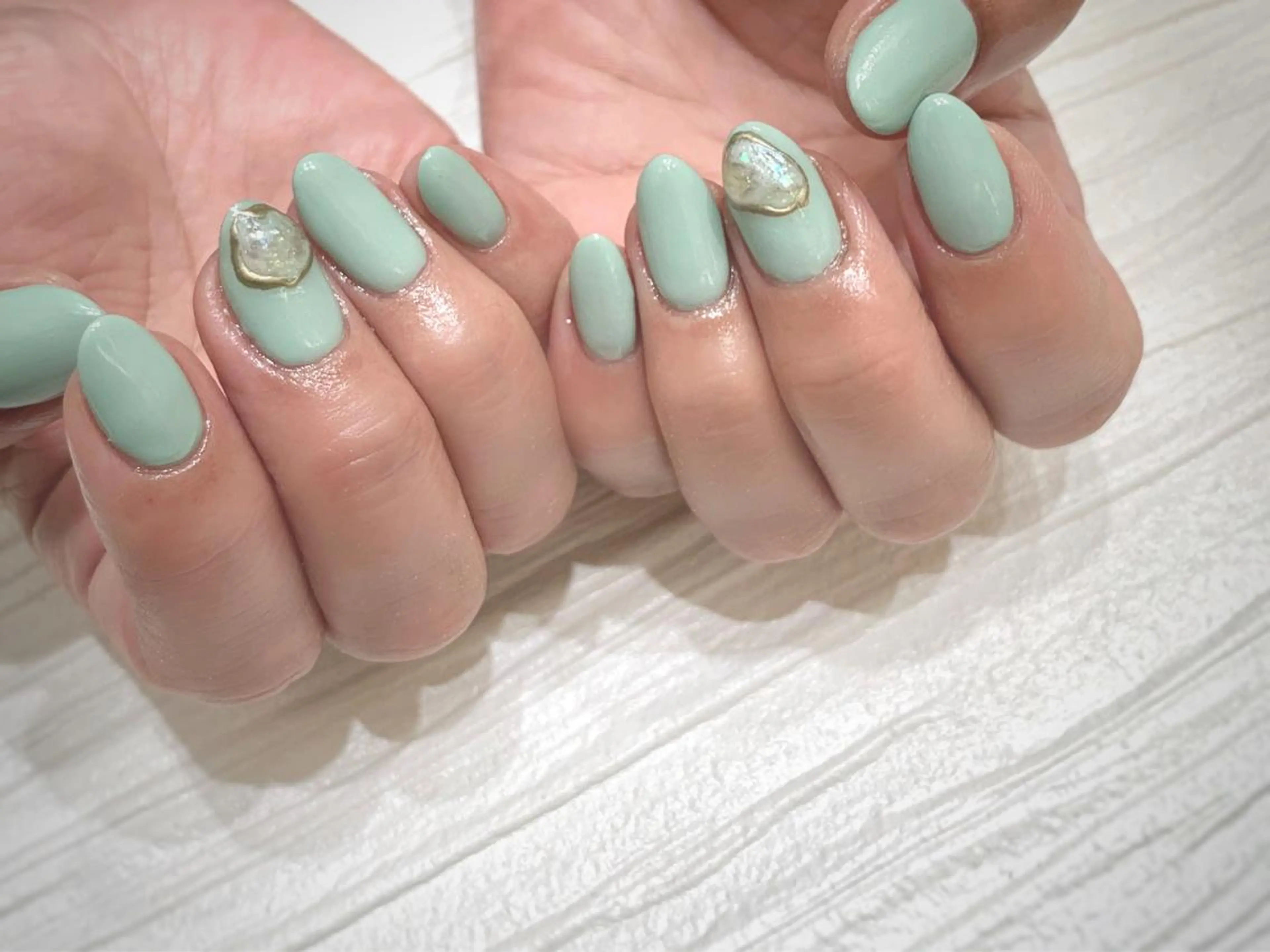 ミディアム m kaori𓃟のネイルデザイン