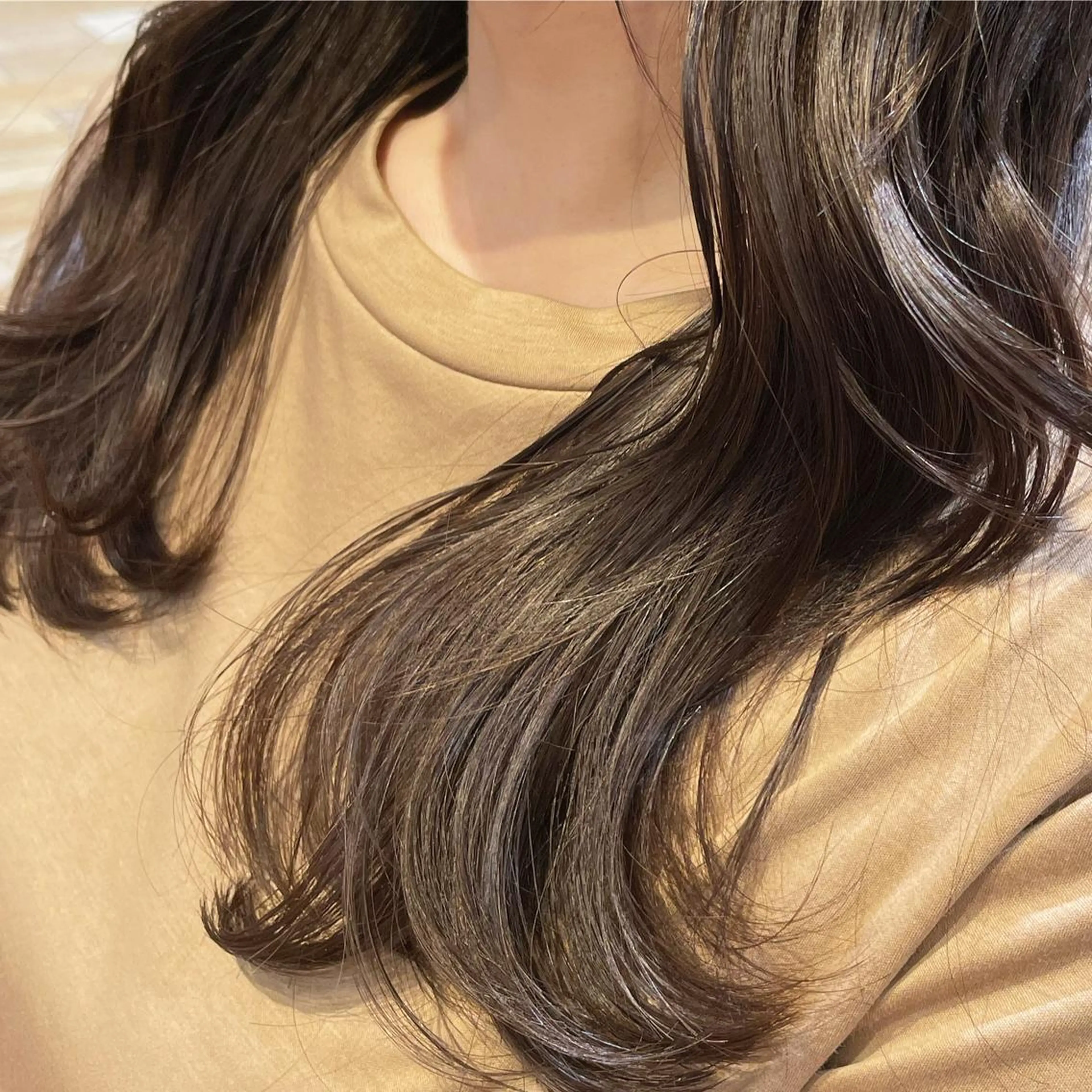 ロング カラー カット ヘアカラー 石渡このみ 🍊レイヤーカットのヘアスタイル