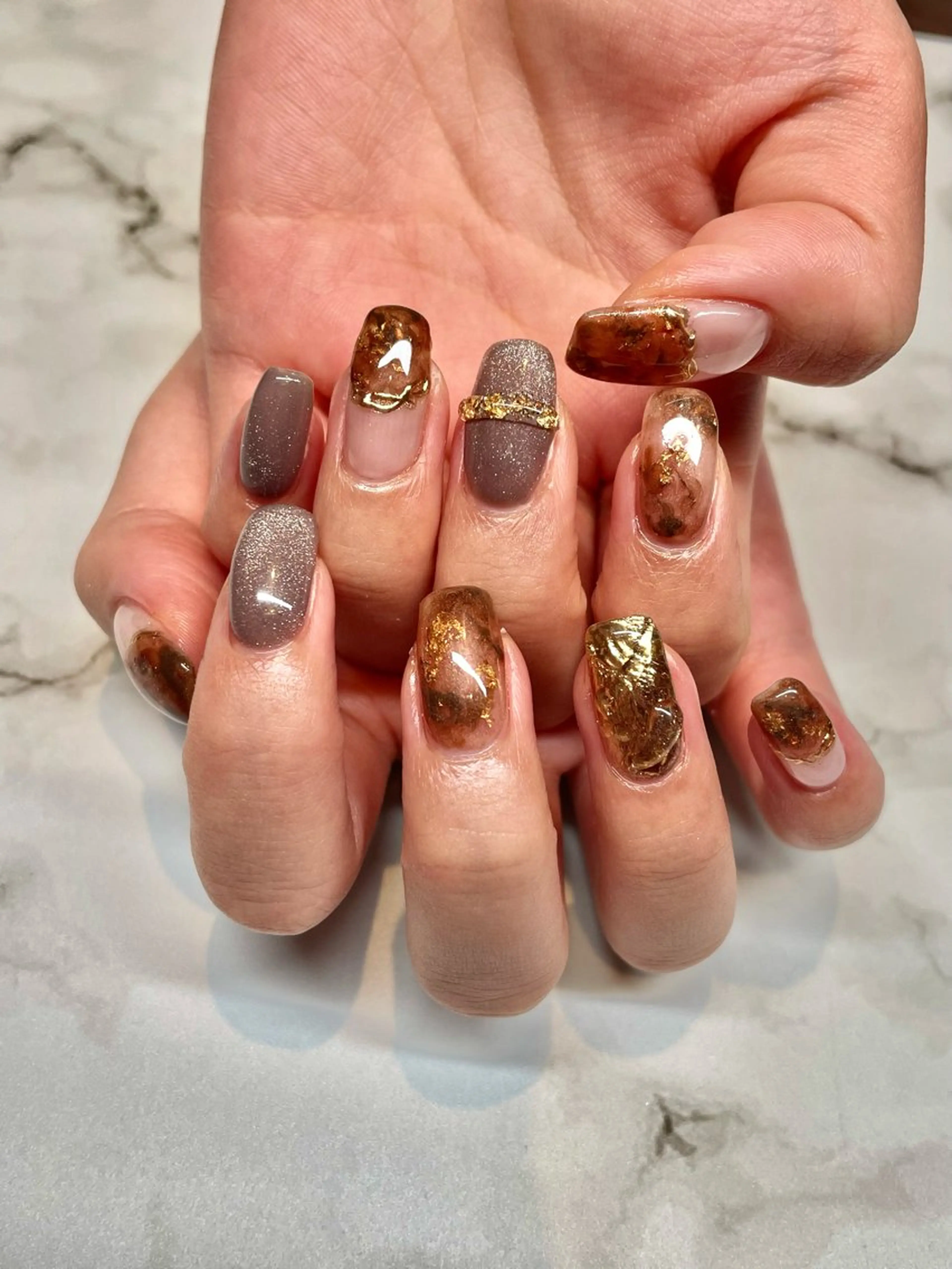 ネイル フラッシュネイル フットネイル ジェルネイル ラメ(グリッター) ラメグラデーション bea  merci所属・beamerci🌼 SHIORIのネイルデザイン