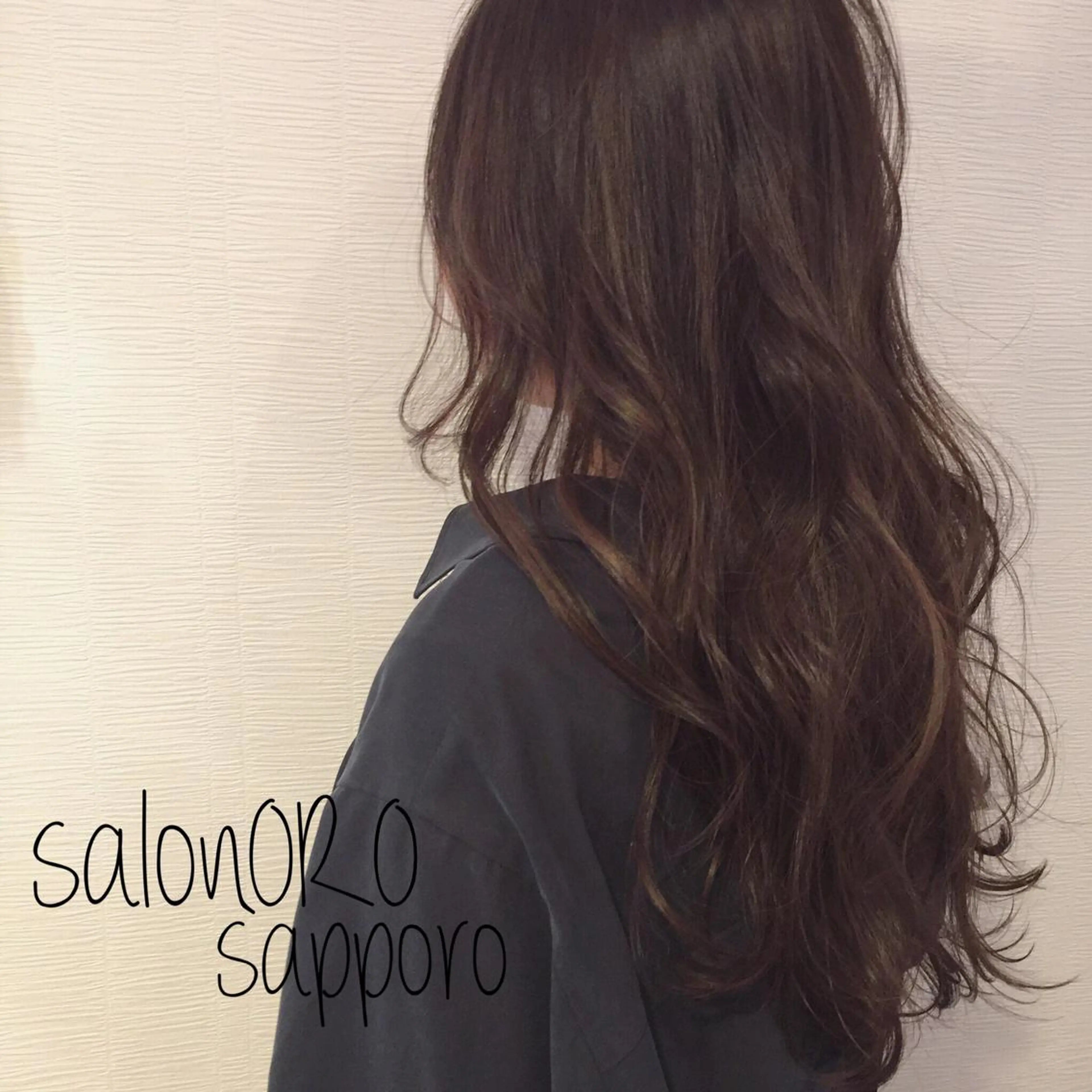 ロング カラー ブリーチ 透明感カラー イルミナカラー ブリーチなしカラー 似合わせカット toiro by lien hair atelier所属・池田 真由美のヘアスタイル