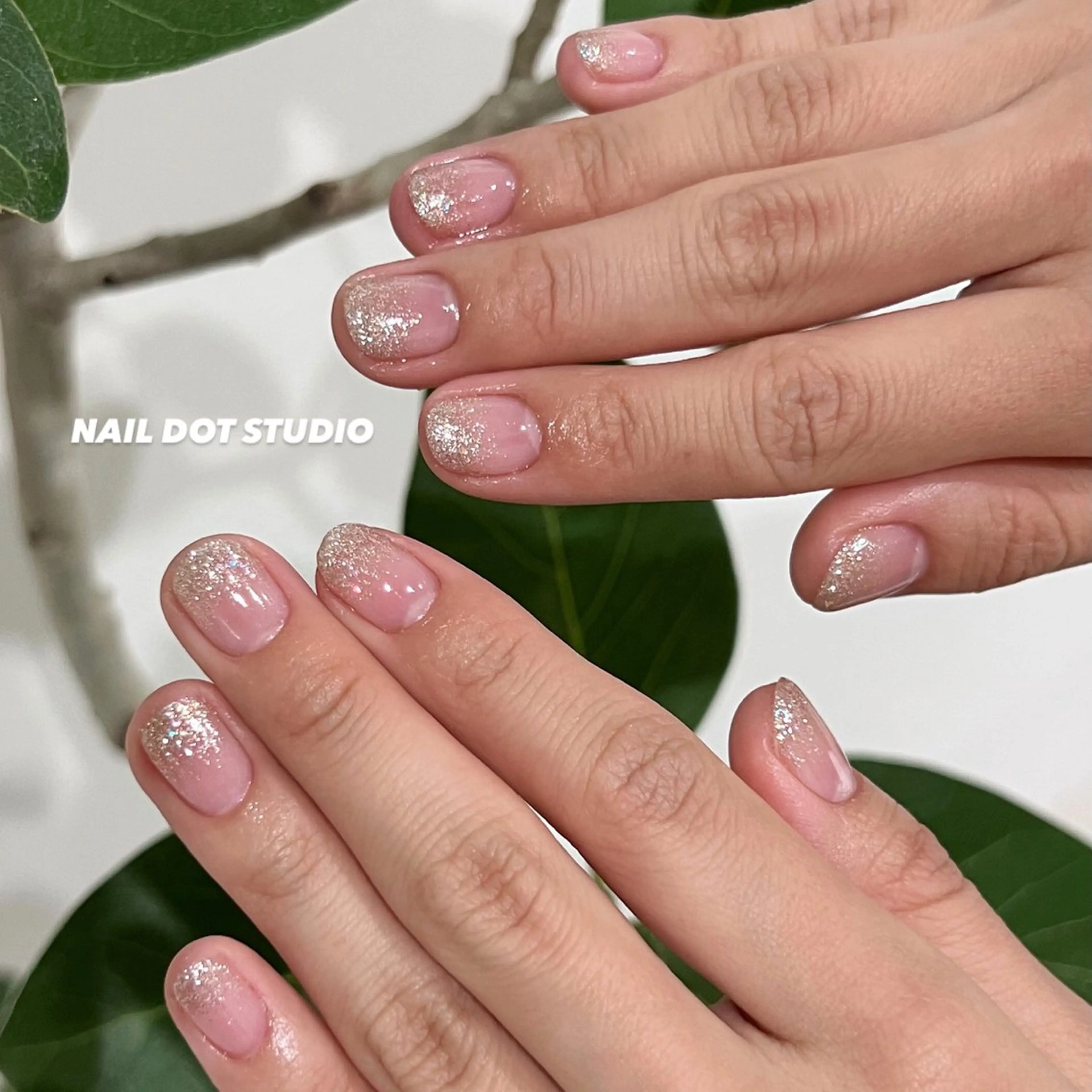 ネイル ラメ(グリッター) ラメグラデーション NAIL DOT STUDIO堺筋本町のネイルデザイン