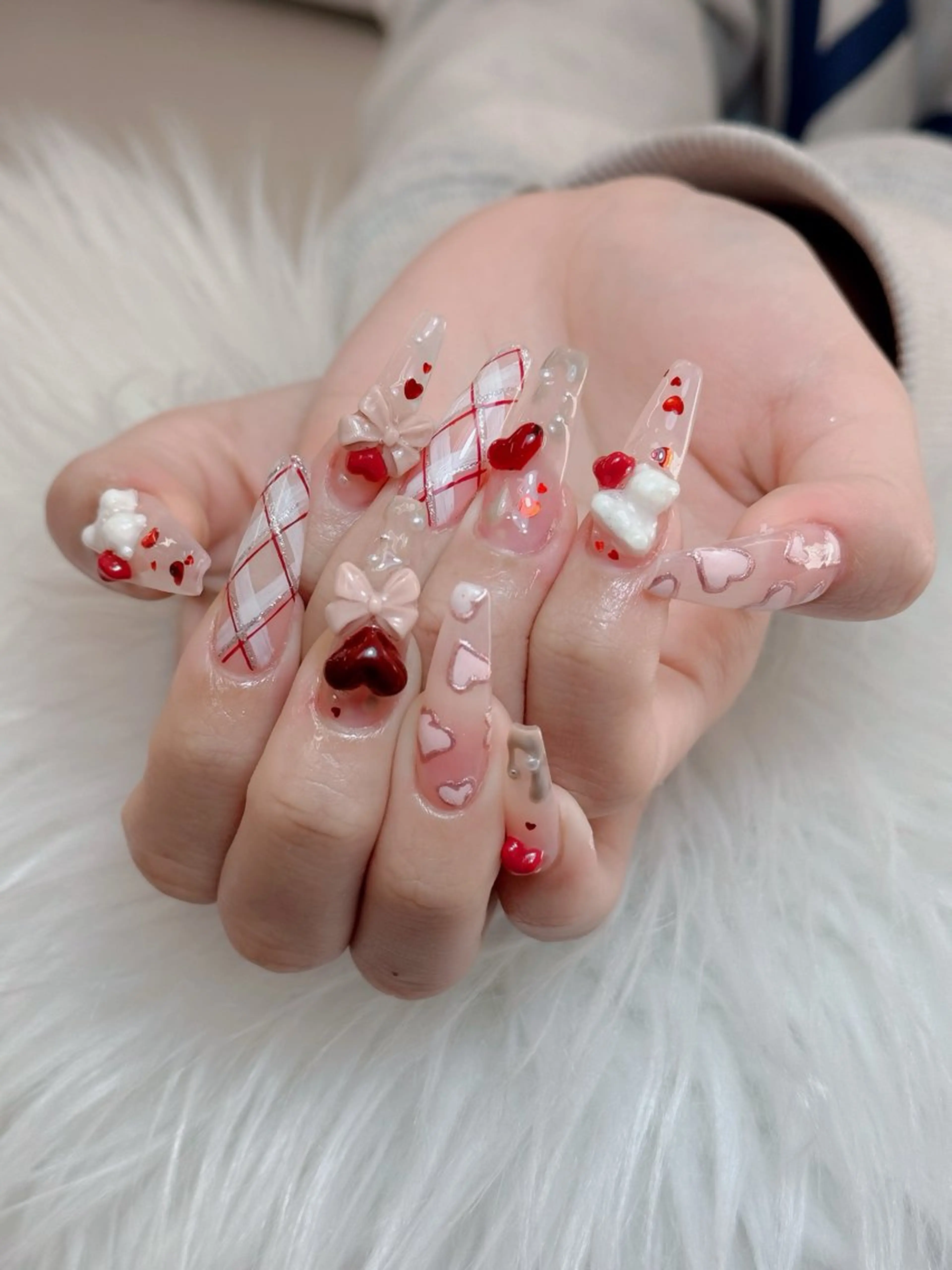 ネイル オーロラネイル チークネイル フットネイル フレンチネイル ハロウィン ハンドネイル Lumi Nail 新大久保3‘のネイルデザイン