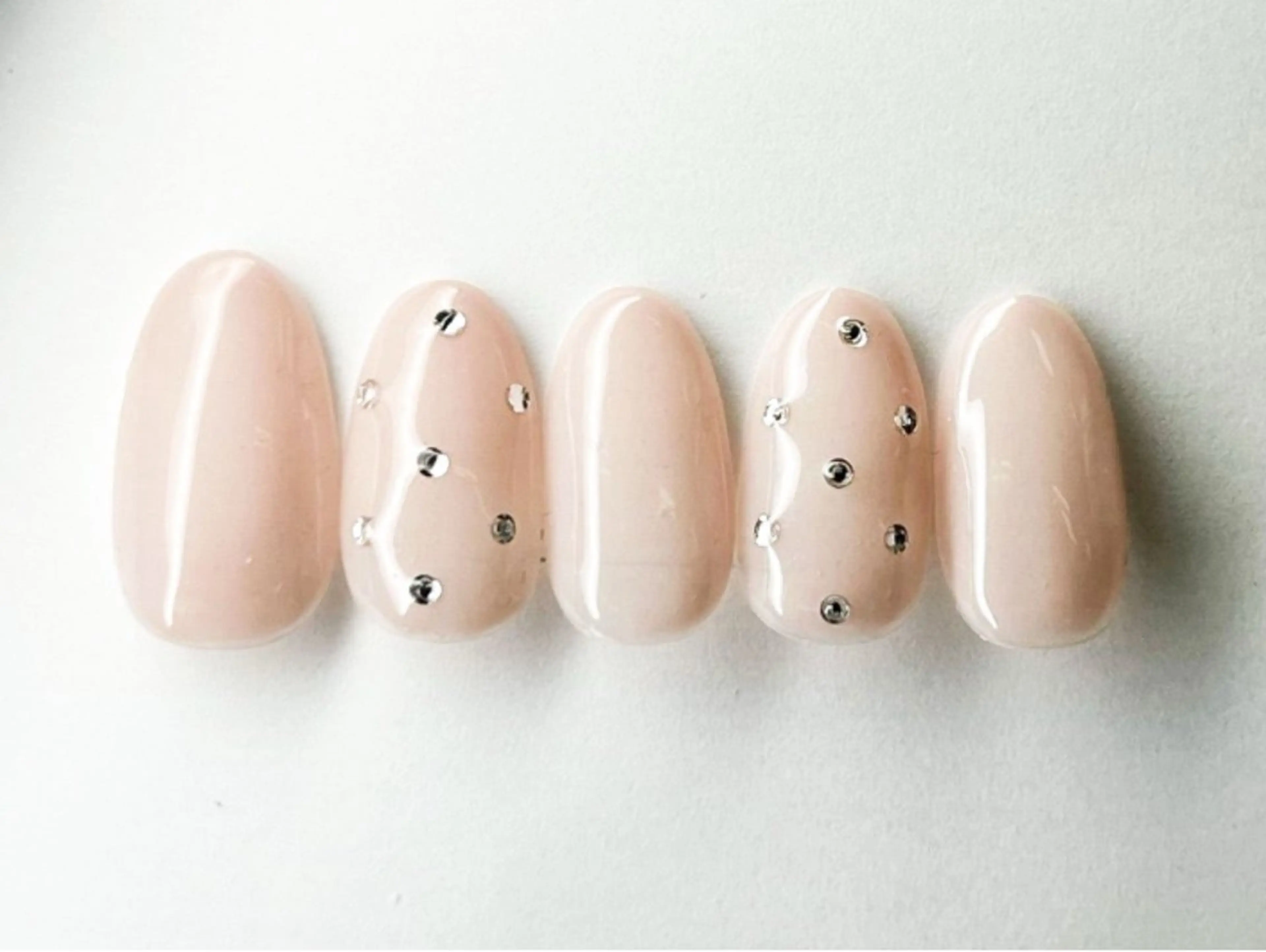 ネイル TRU NAIL & EYE中洲gate's店所属・RINKA /TRUのネイルデザイン