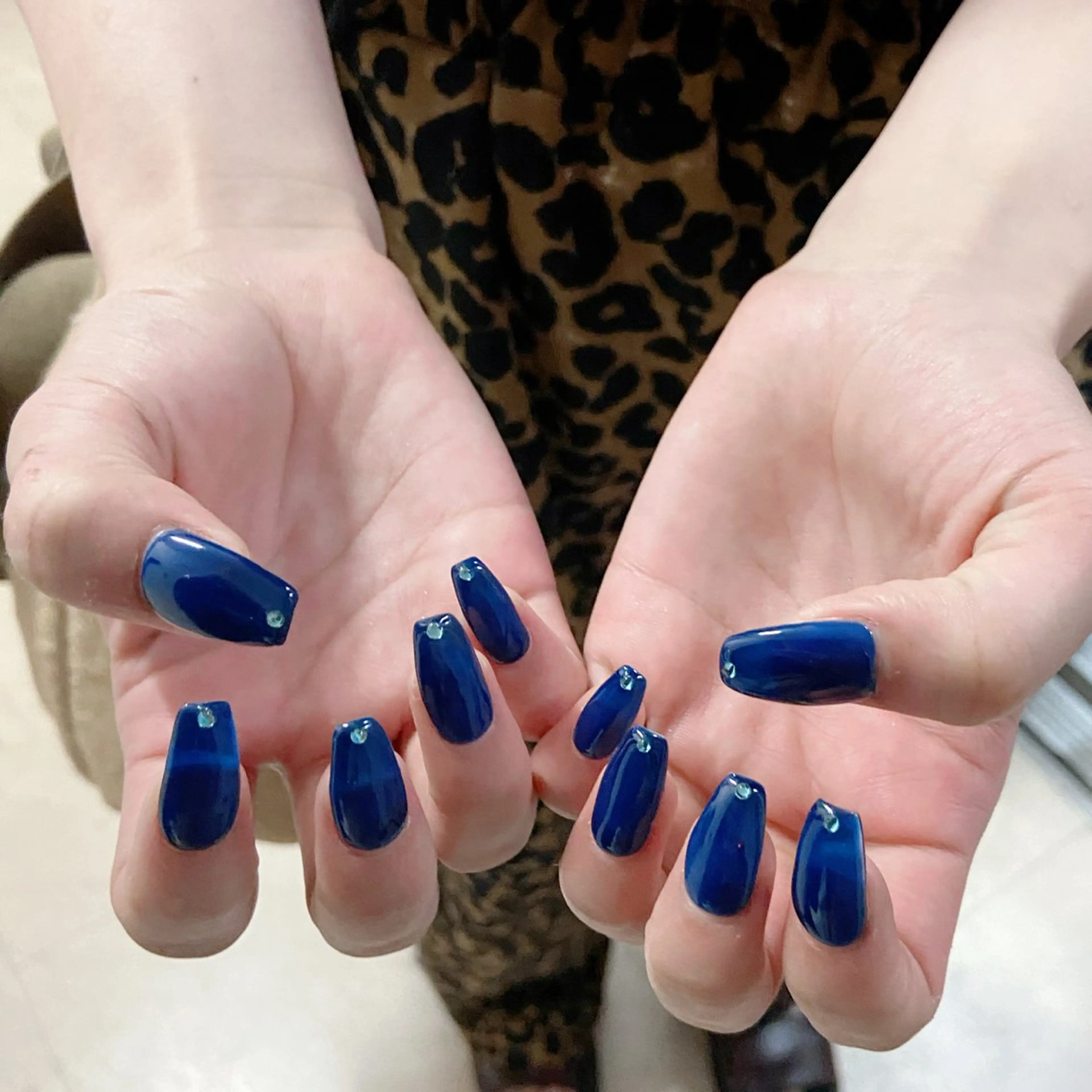 初回オフ無料⭐️ハンドワンカラーの写真