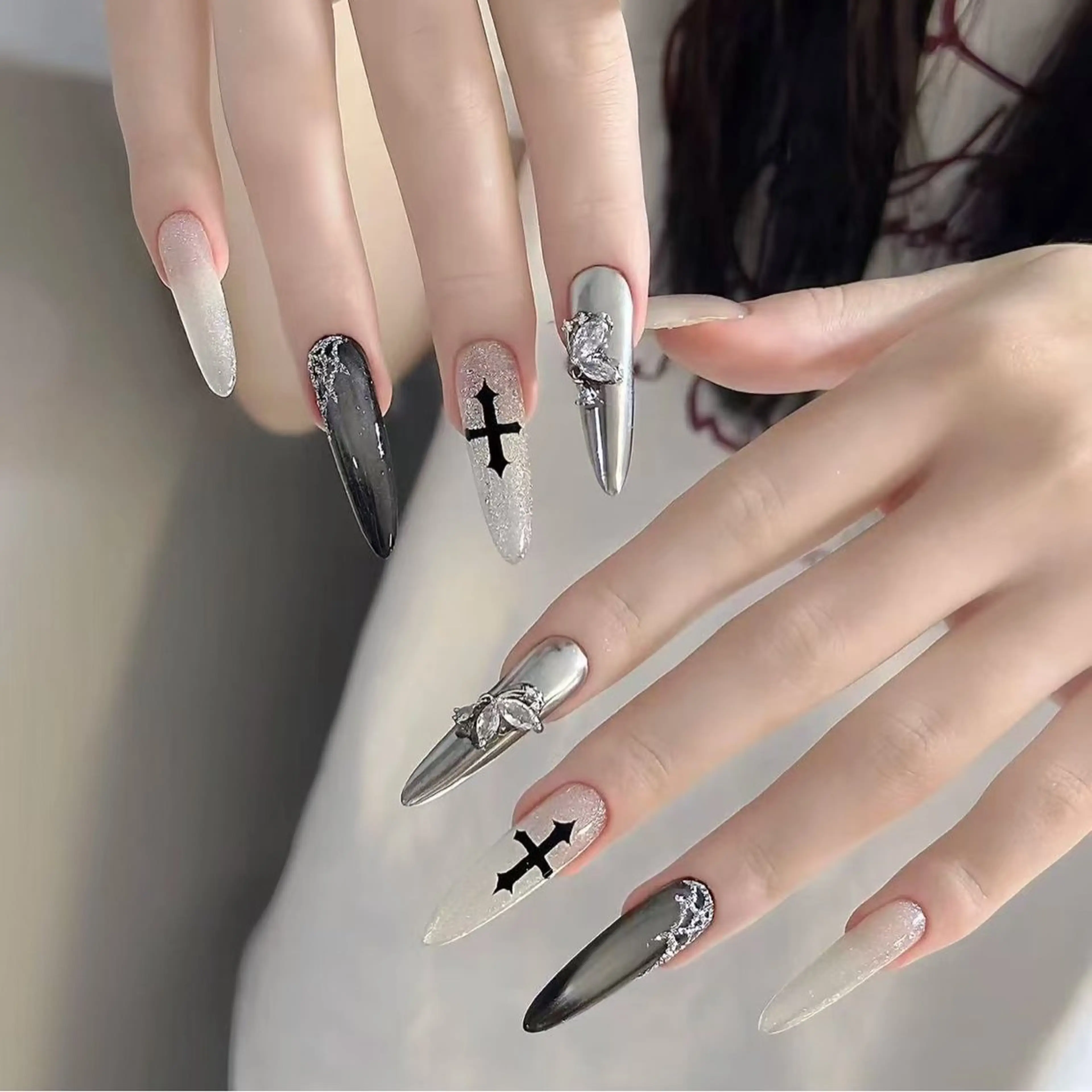 ネイル オーロラネイル フラワーネイル フットネイル フレンチネイル ジェルネイル ハンドネイル BabyYouMi ねねのネイルデザイン