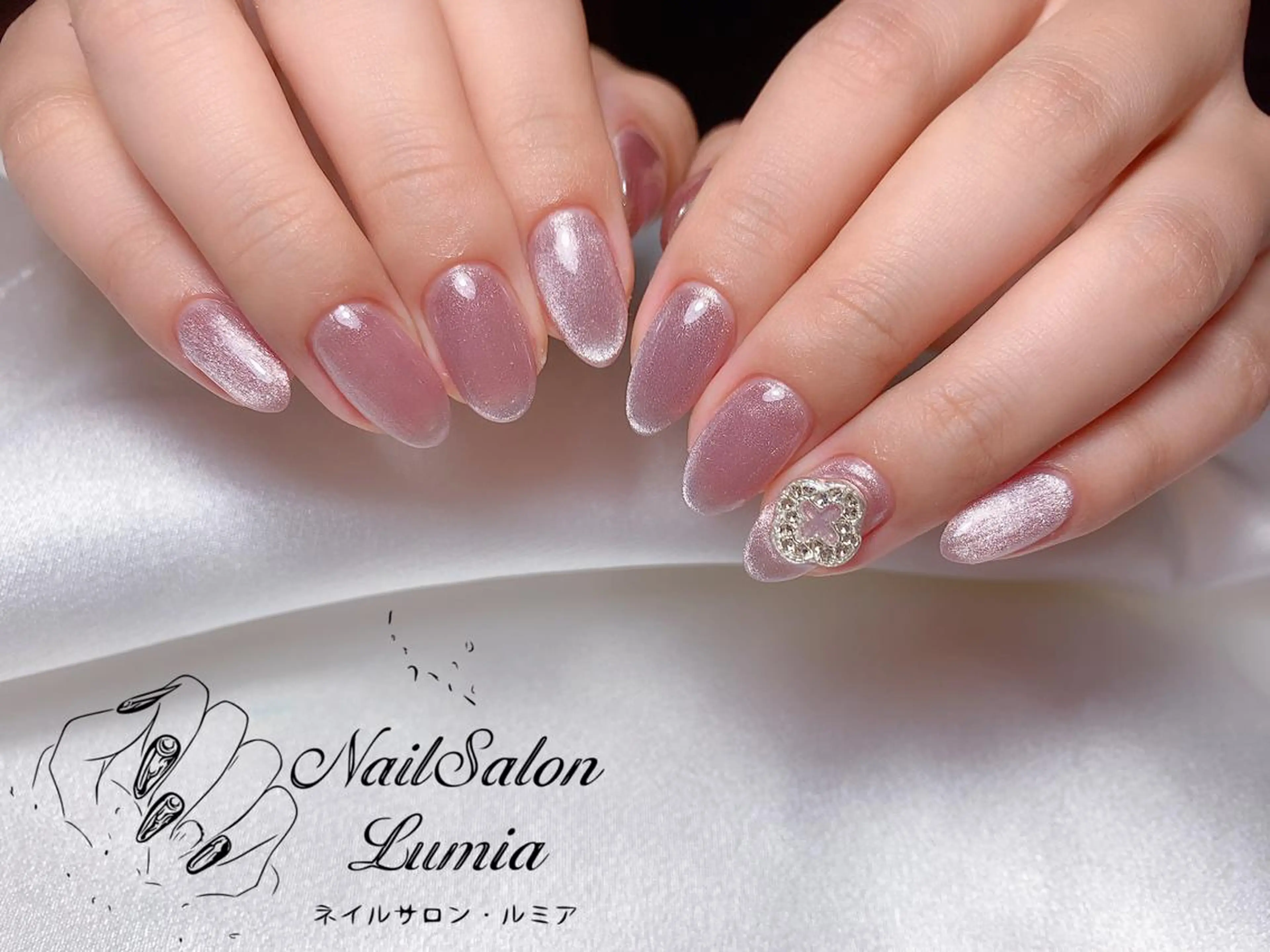 ネイル ハンドネイル ネイルサロン ルミア Lumia 店長のネイルデザイン