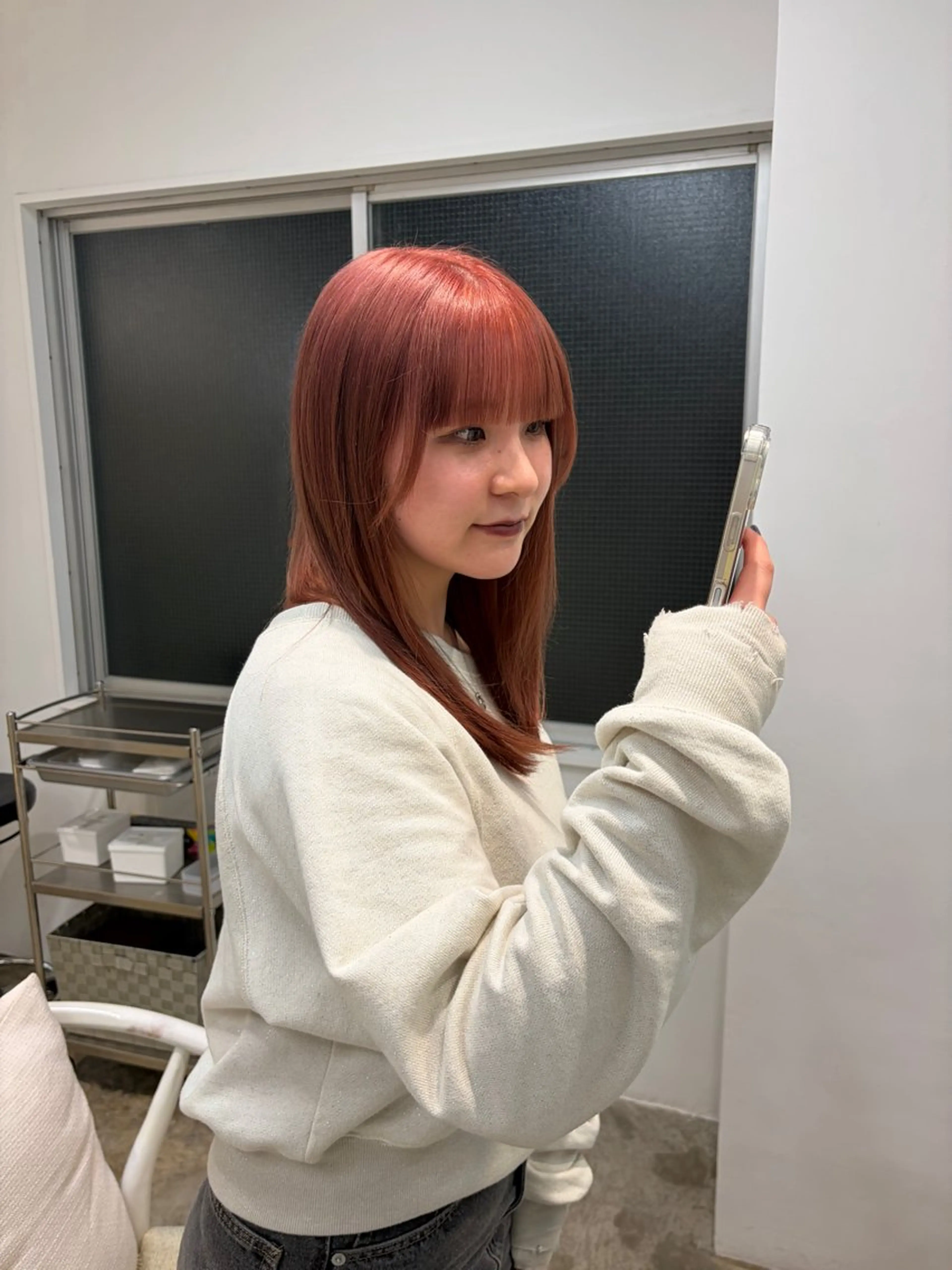 セミロング ヘアカラー mihane fit hueのヘアスタイル