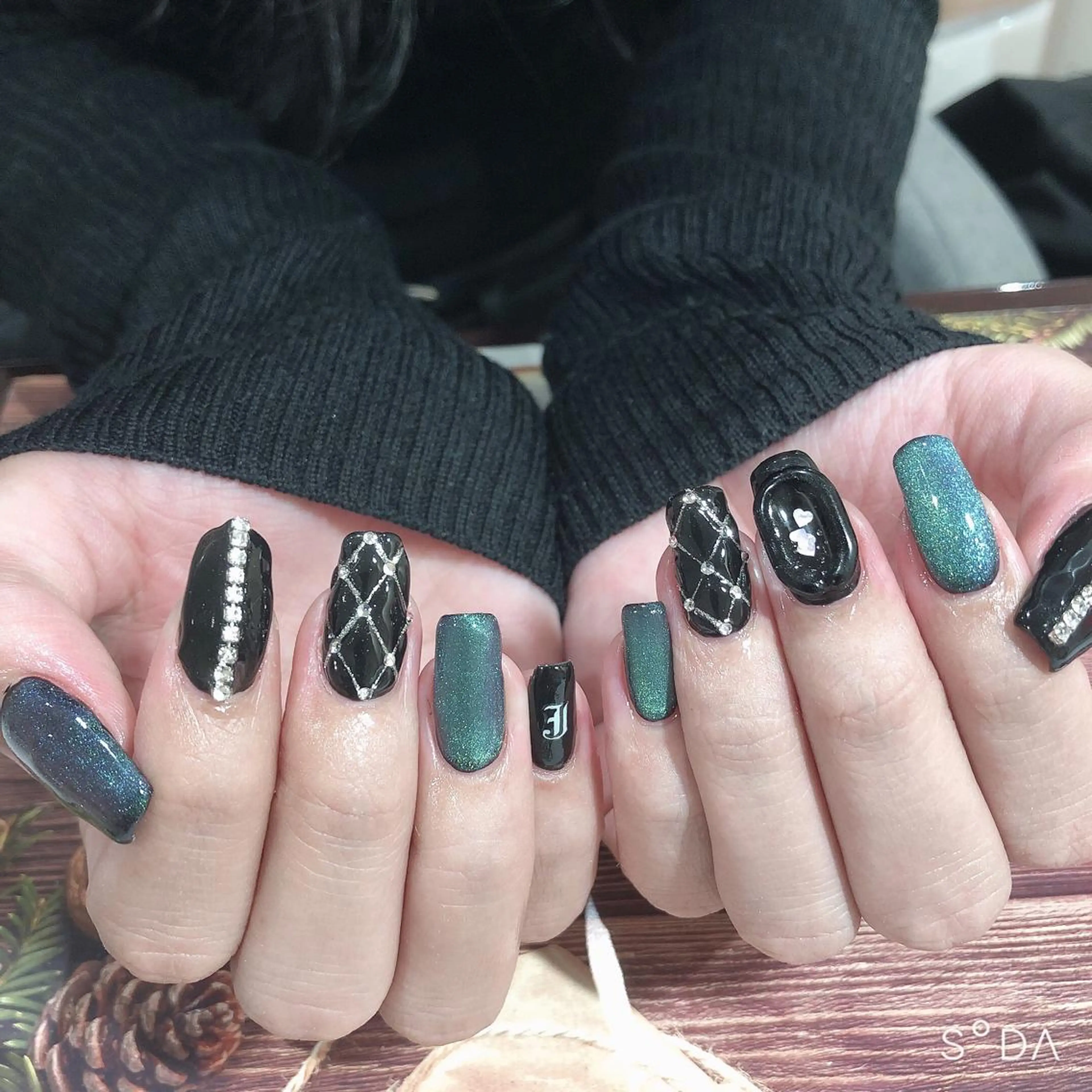 ネイル ハンドネイル 吉野✨ ネイルデザイナー✨のネイルデザイン