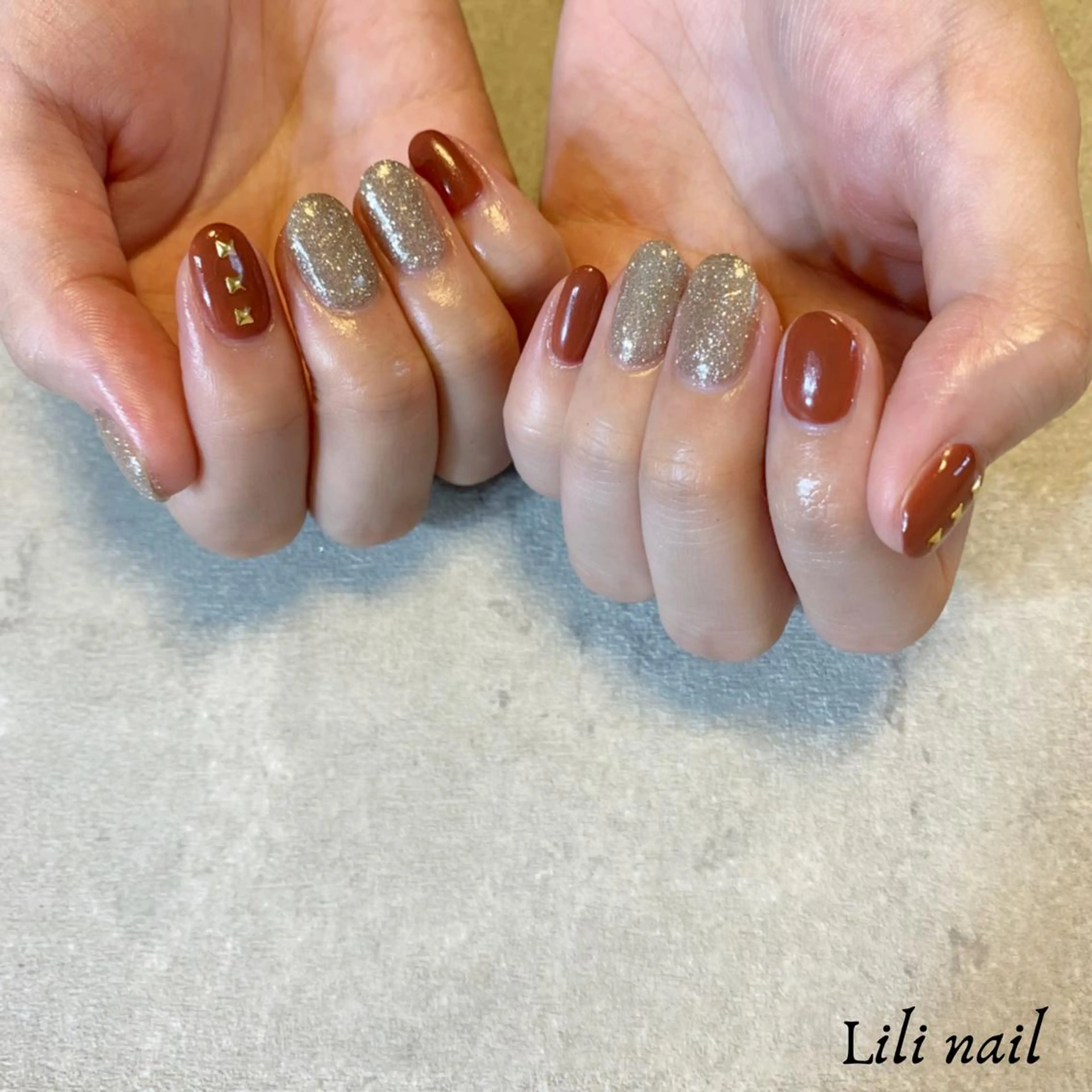 ショート ネイル フラッシュネイル ハンドネイル Lili beauty salon所属・Lilibeauty salonのネイルデザイン