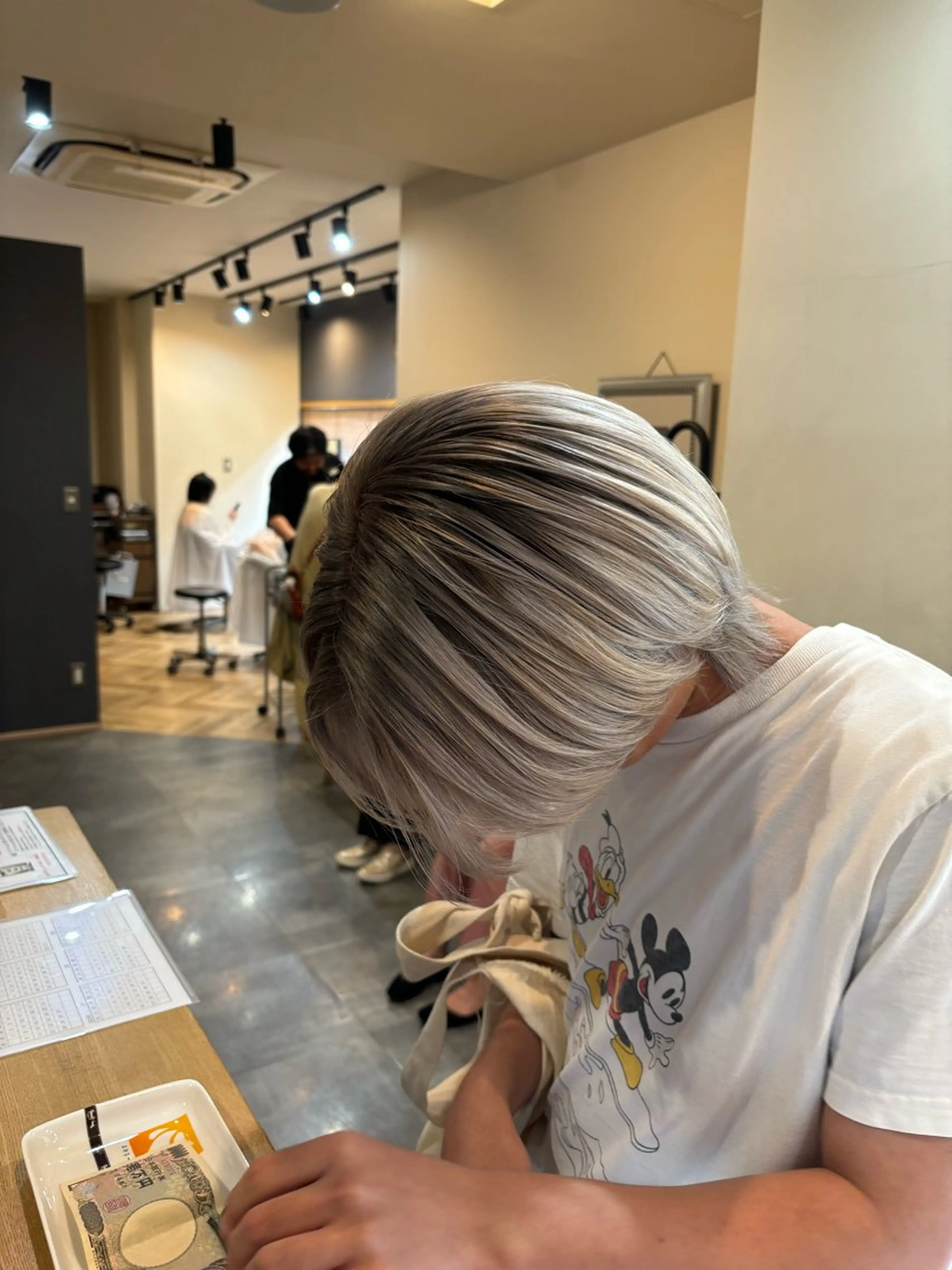 ショート カット ヘアカラー 韓国ヘア/レイヤー 🇰🇷/艶髪/長橋のヘアスタイル