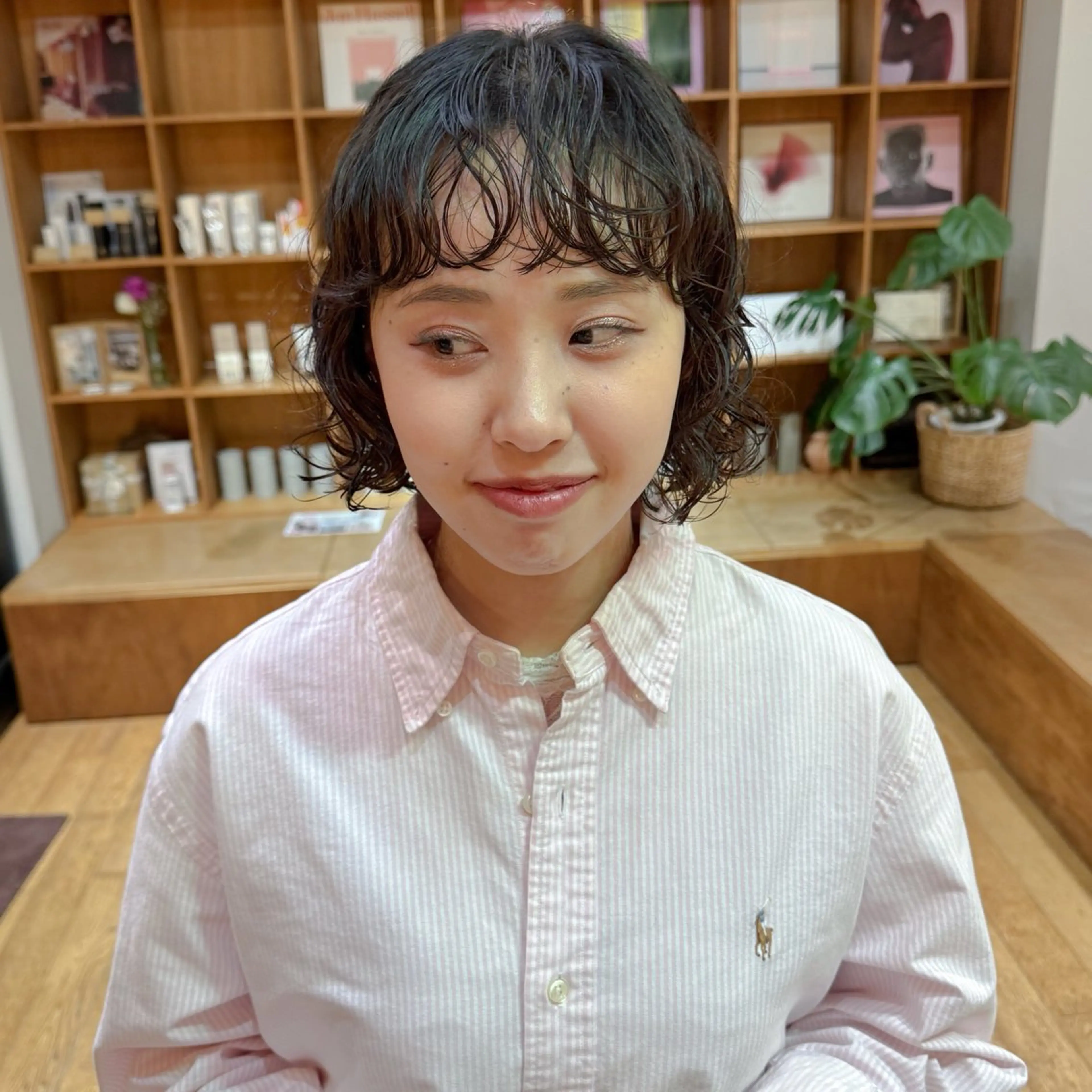 ショート パーマ 大橋 芽衣のヘアスタイル