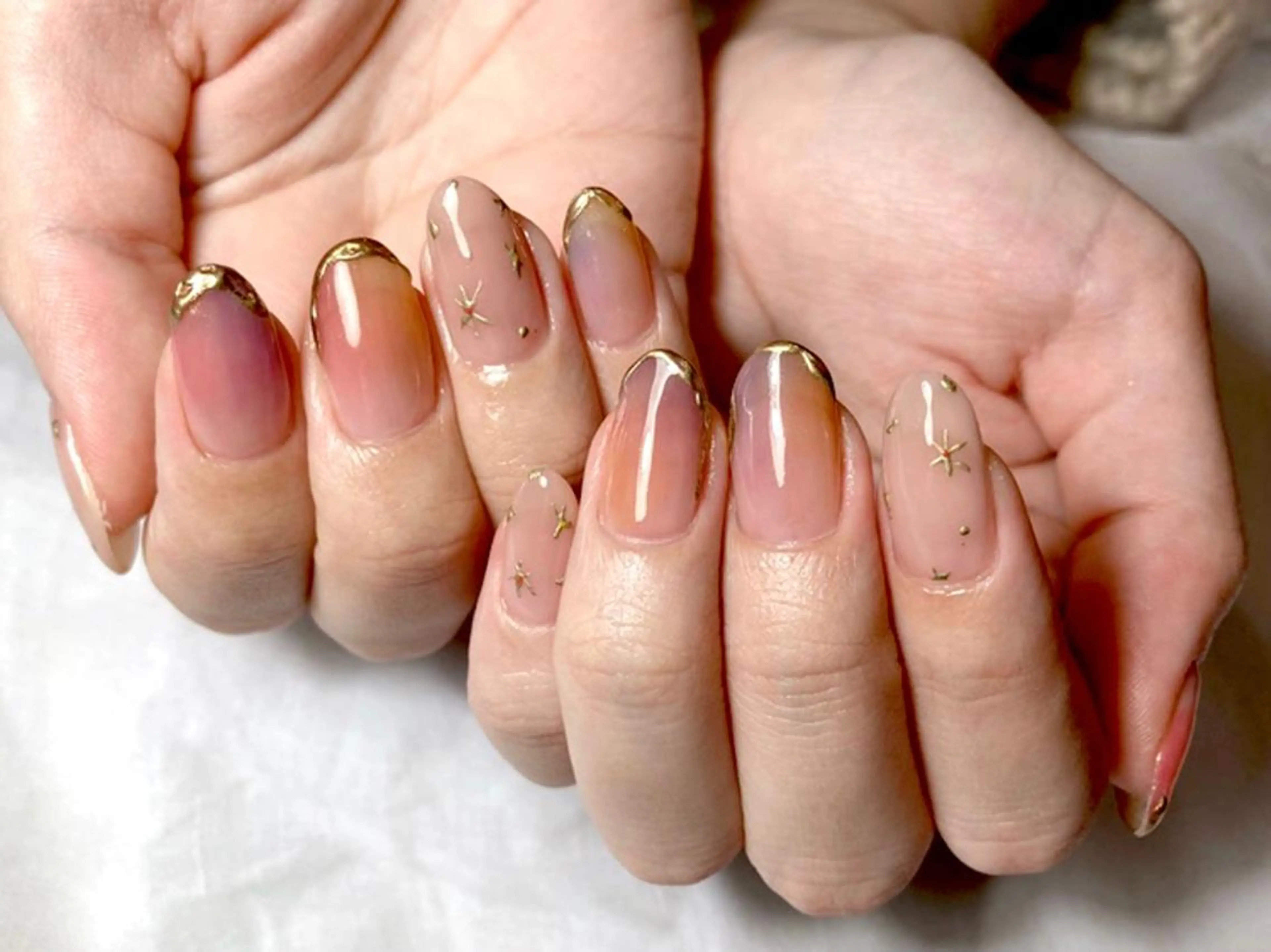 ショート カラー ネイル マツエク・マツパ ハンドネイル illum hicariのネイルデザイン