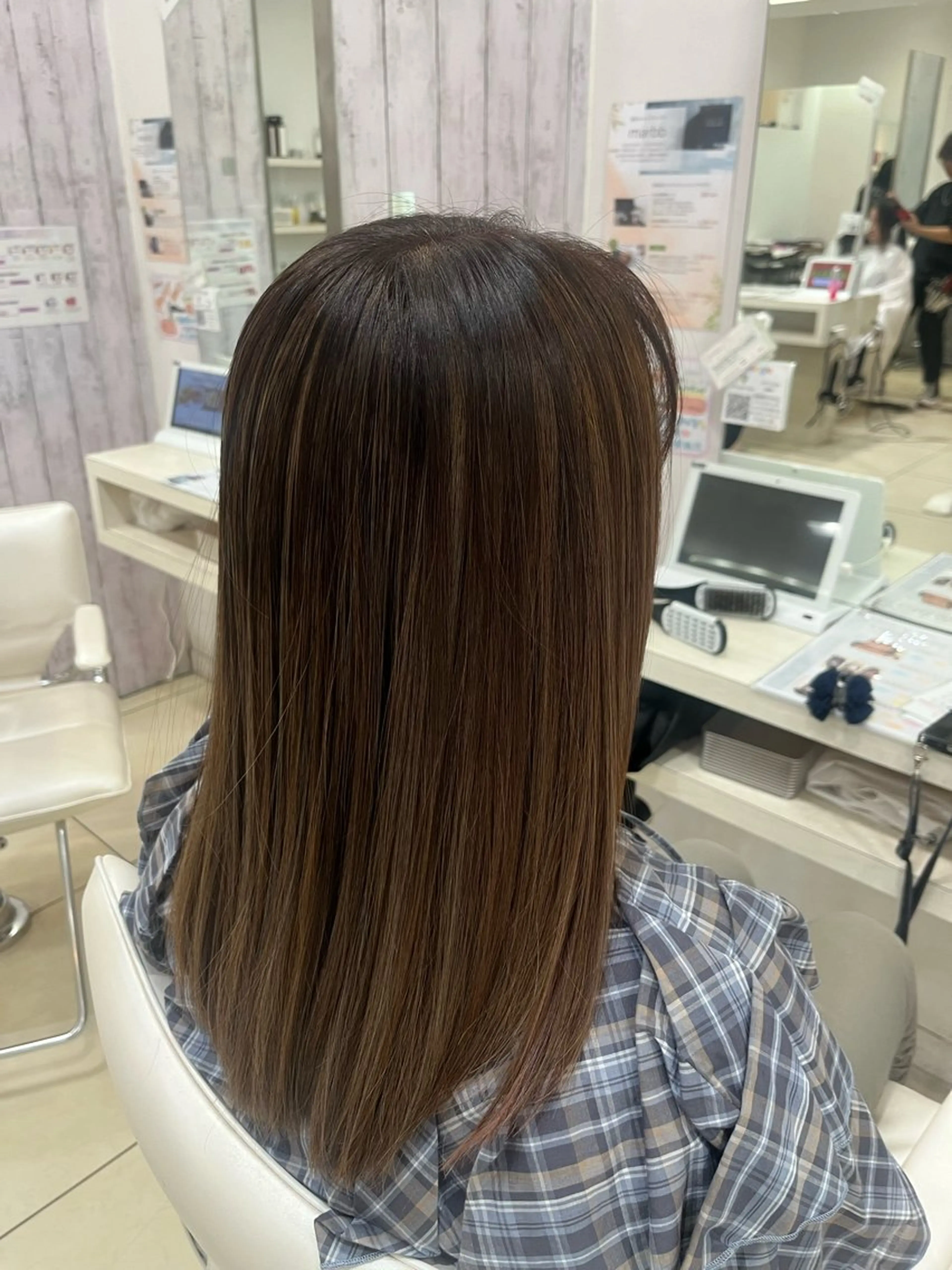 セミロング カラー ベージュカラー ハイライトカラー ハイライト カット ヘアカラー 🤎ベージュカラー/ 髪質改善/山岸🤎のヘアスタイル