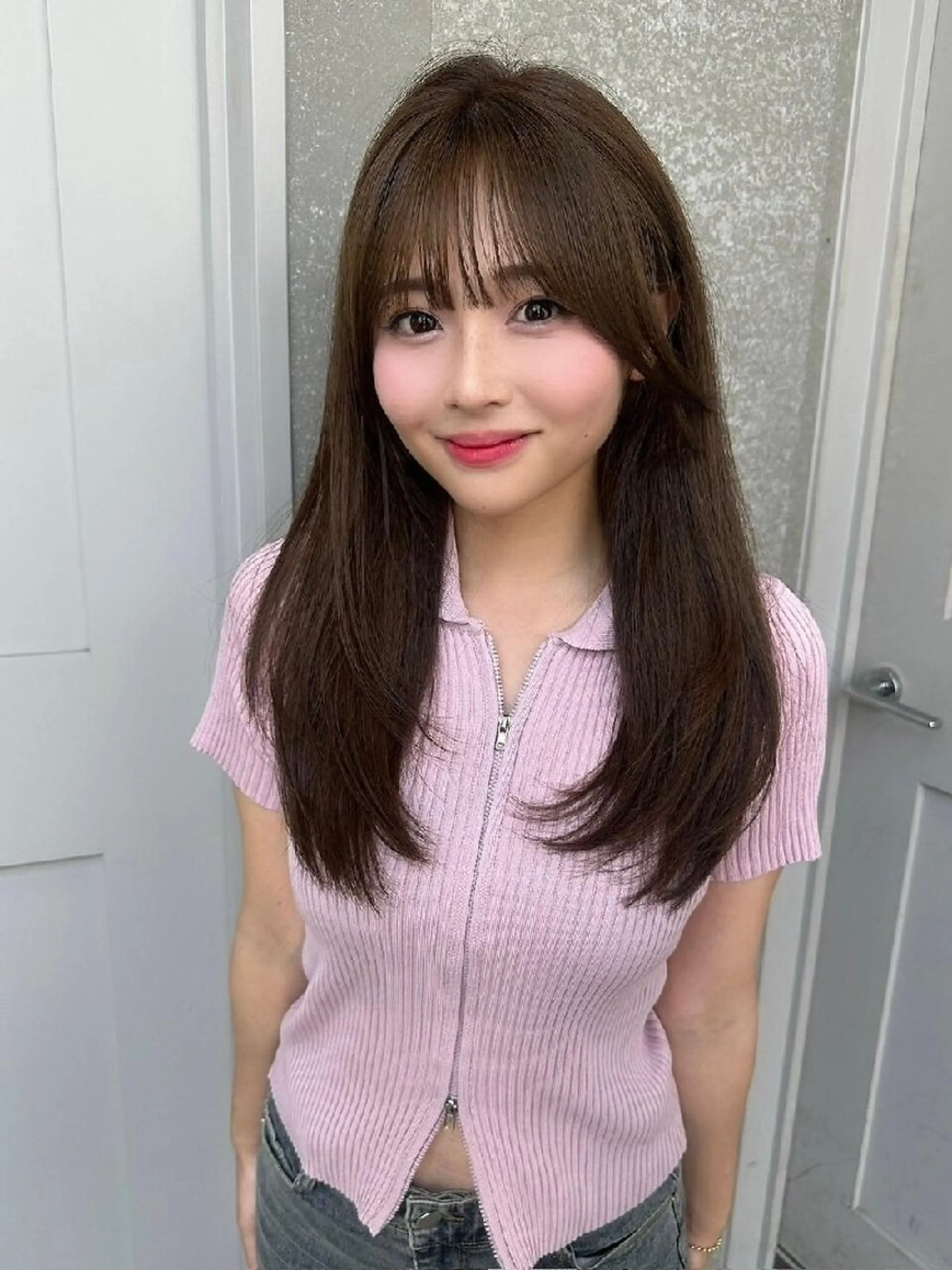 カラー セミロング カット ヘアカラー トリートメント Lond Roleのヘアスタイル