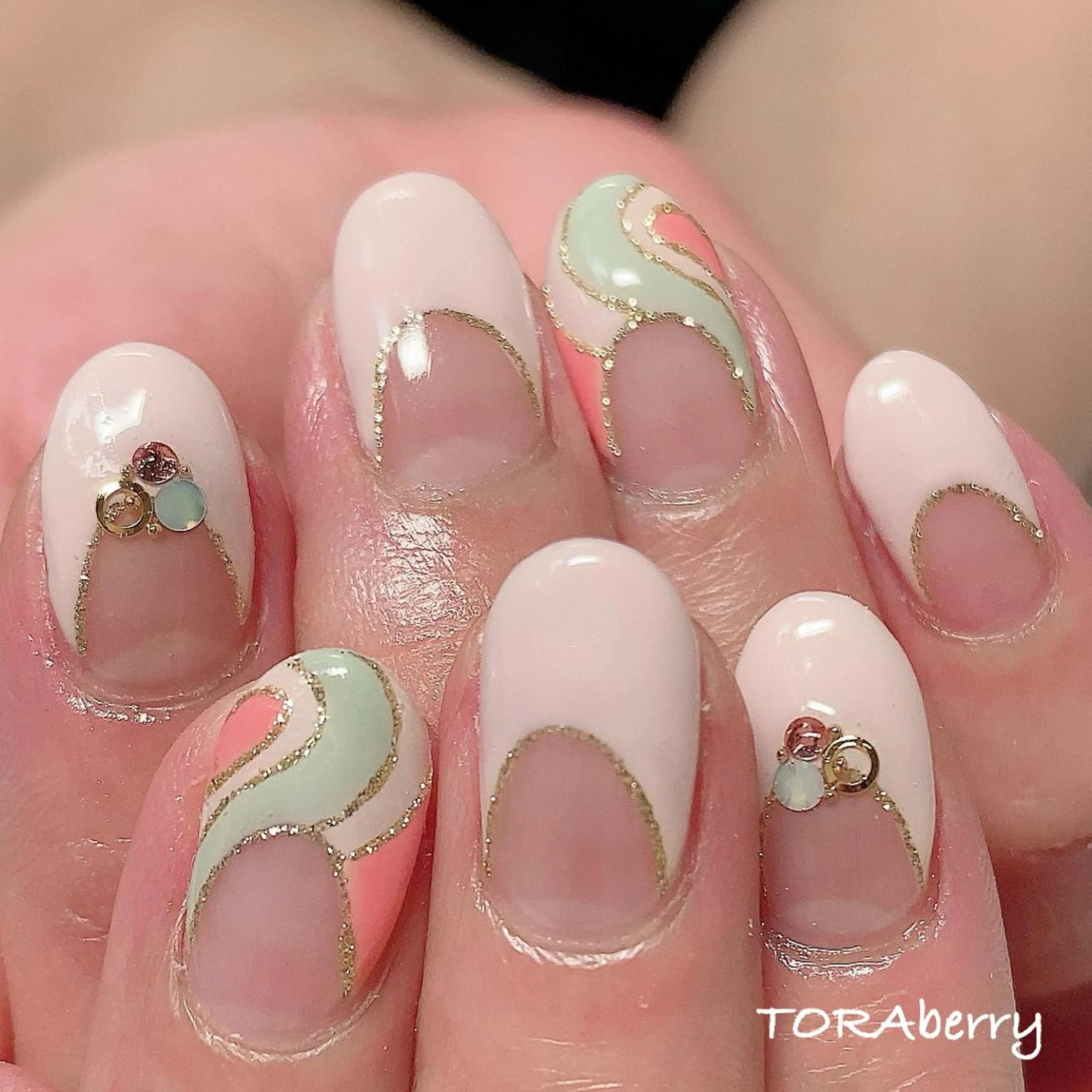 ネイル ハンドネイル ネイリスト なつみのネイルデザイン