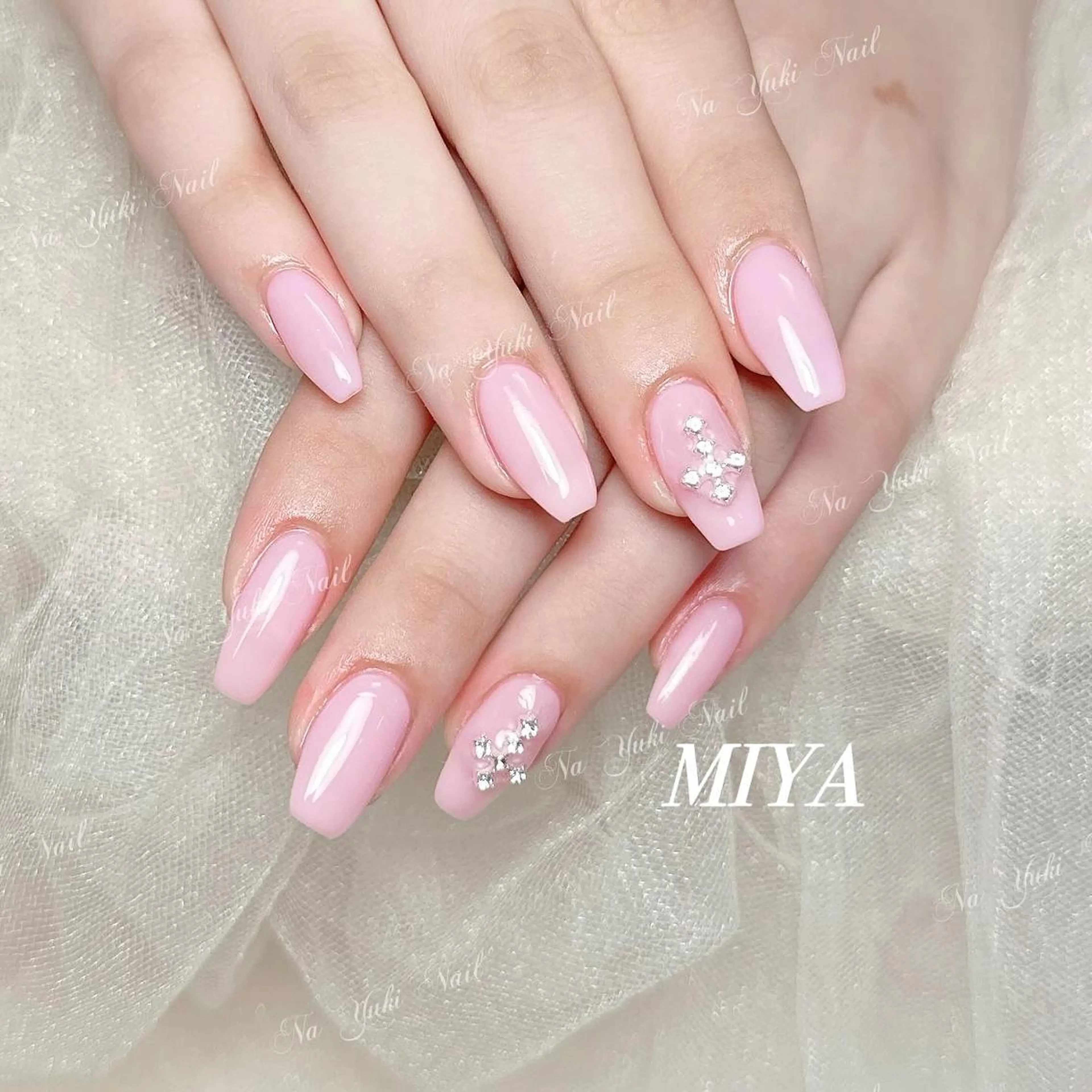 ネイル Queenie 🦋のネイルデザイン