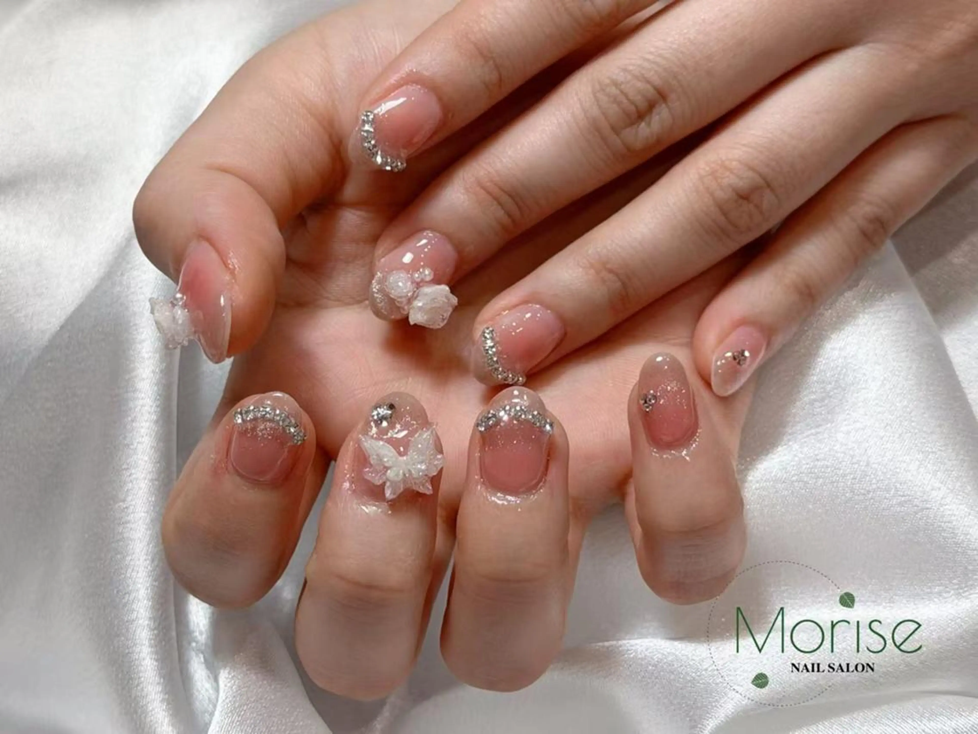 ネイル チークネイル フレンチネイル ジェルネイル マグネットネイル ミラーネイル ハンドネイル ハンドケア MoriseNail 表参道 Ninaになのネイルデザイン