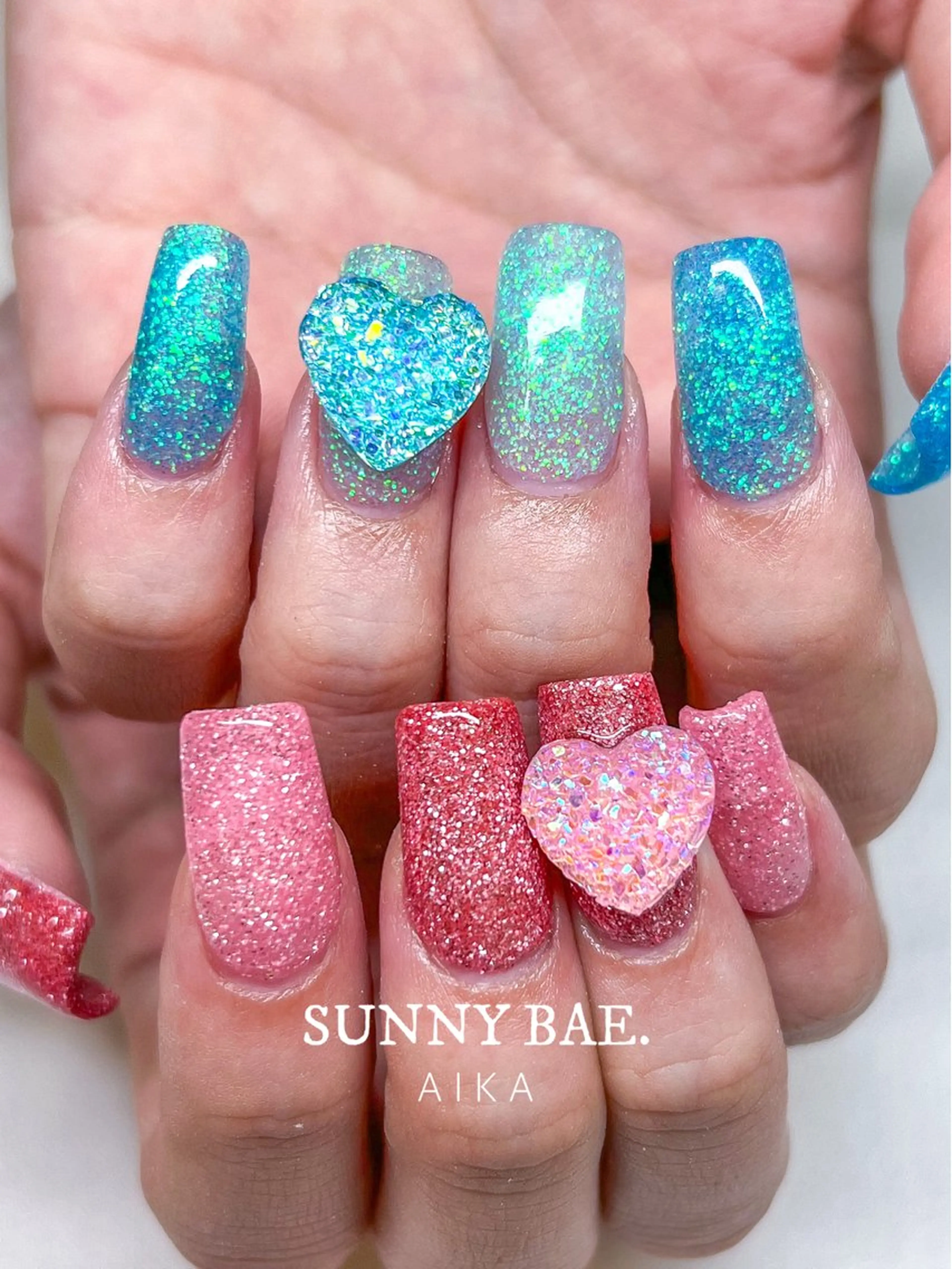 セミロング ネイル アートネイル ジェルネイル キラキラネイル ロングネイル 持ち込み Made By AIKAのネイルデザイン
