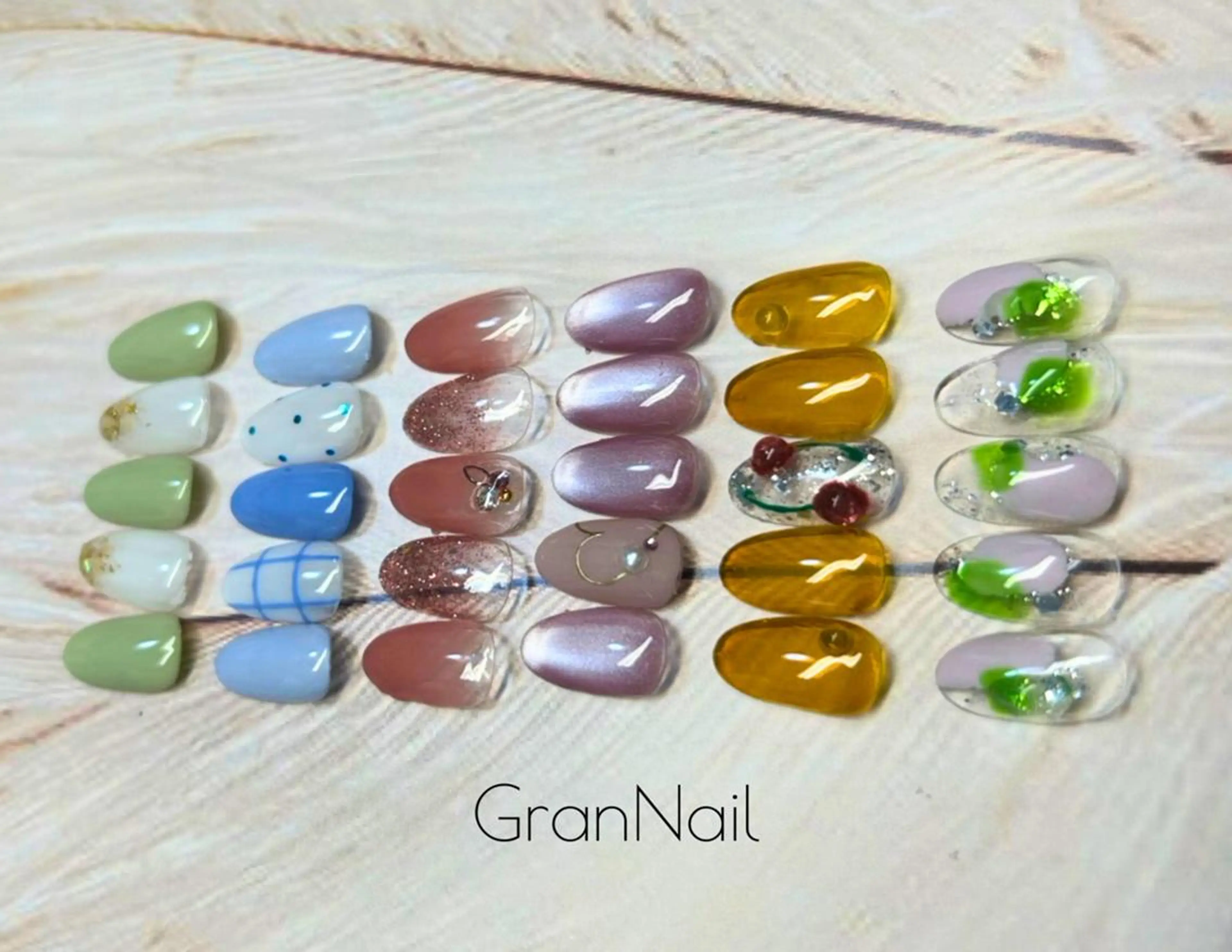 ネイル nishwaki .のネイルデザイン