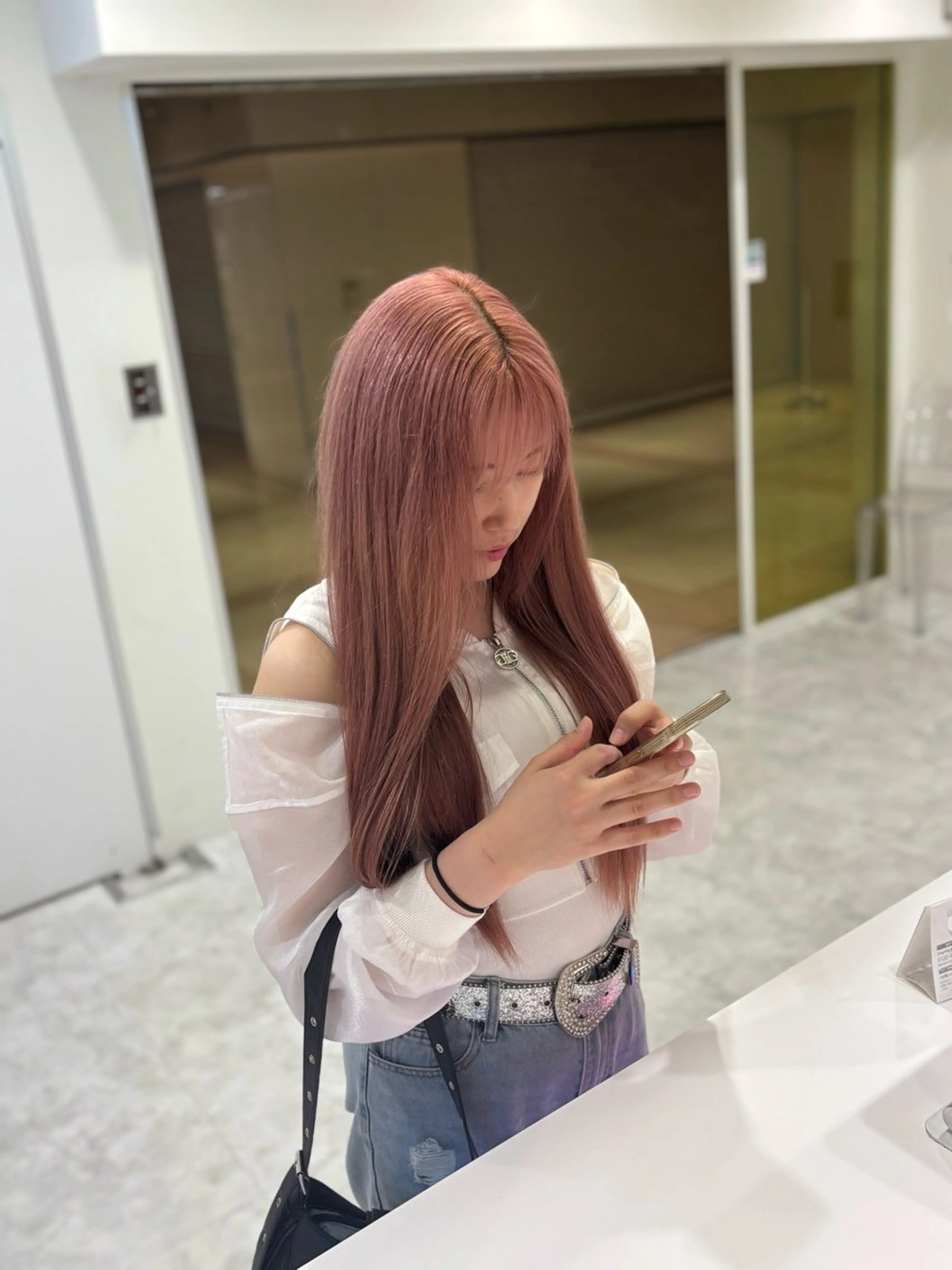 ロング カラー ヘアカラー 大人っぽベージュ🤍 当日予約◎ヒロトのヘアスタイル