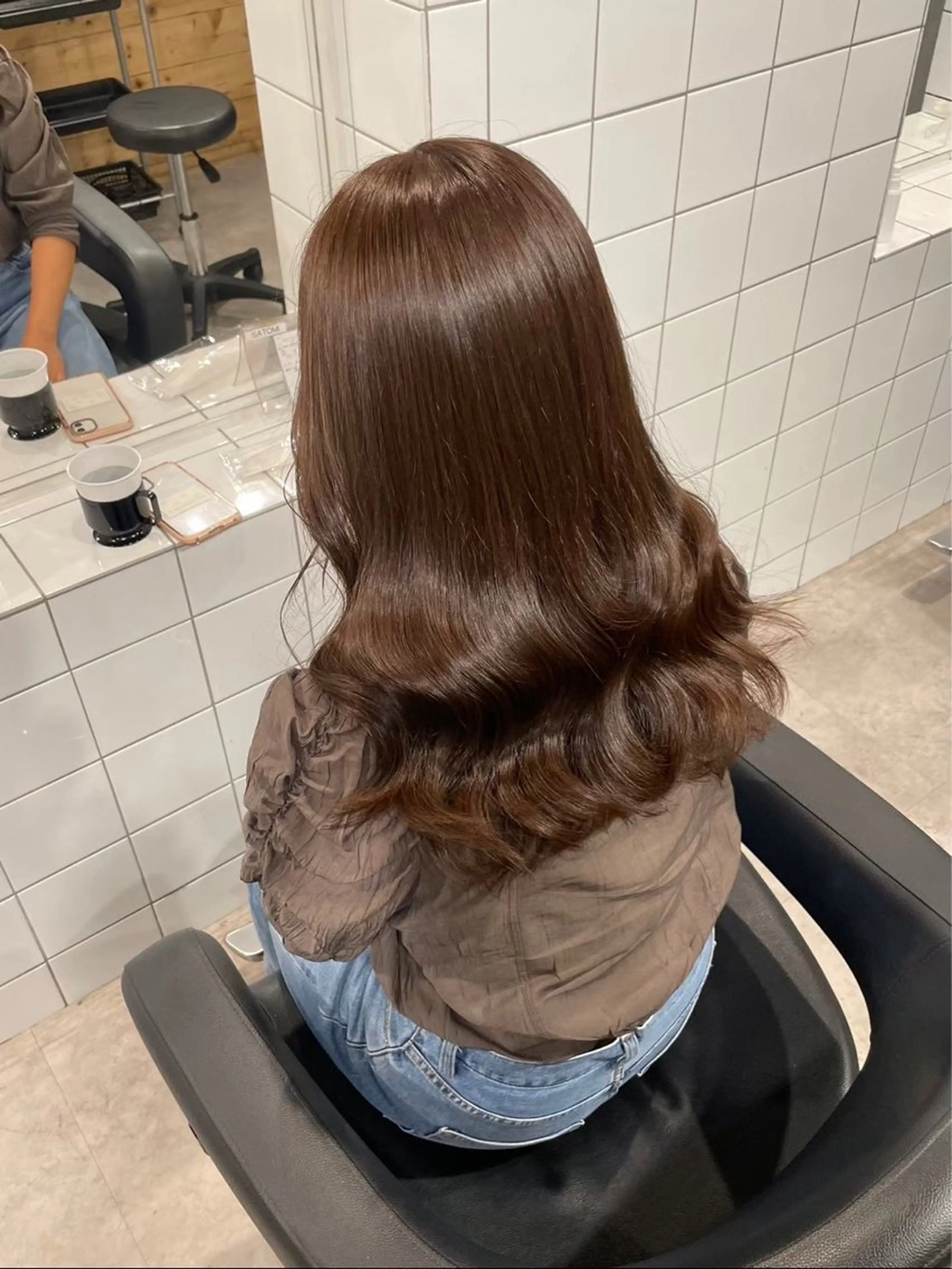 ロング カラー ヘアカラー トリートメント ヘッドスパ 韓国レイヤー🕊️ 柔らかベージュ🧸のヘアスタイル