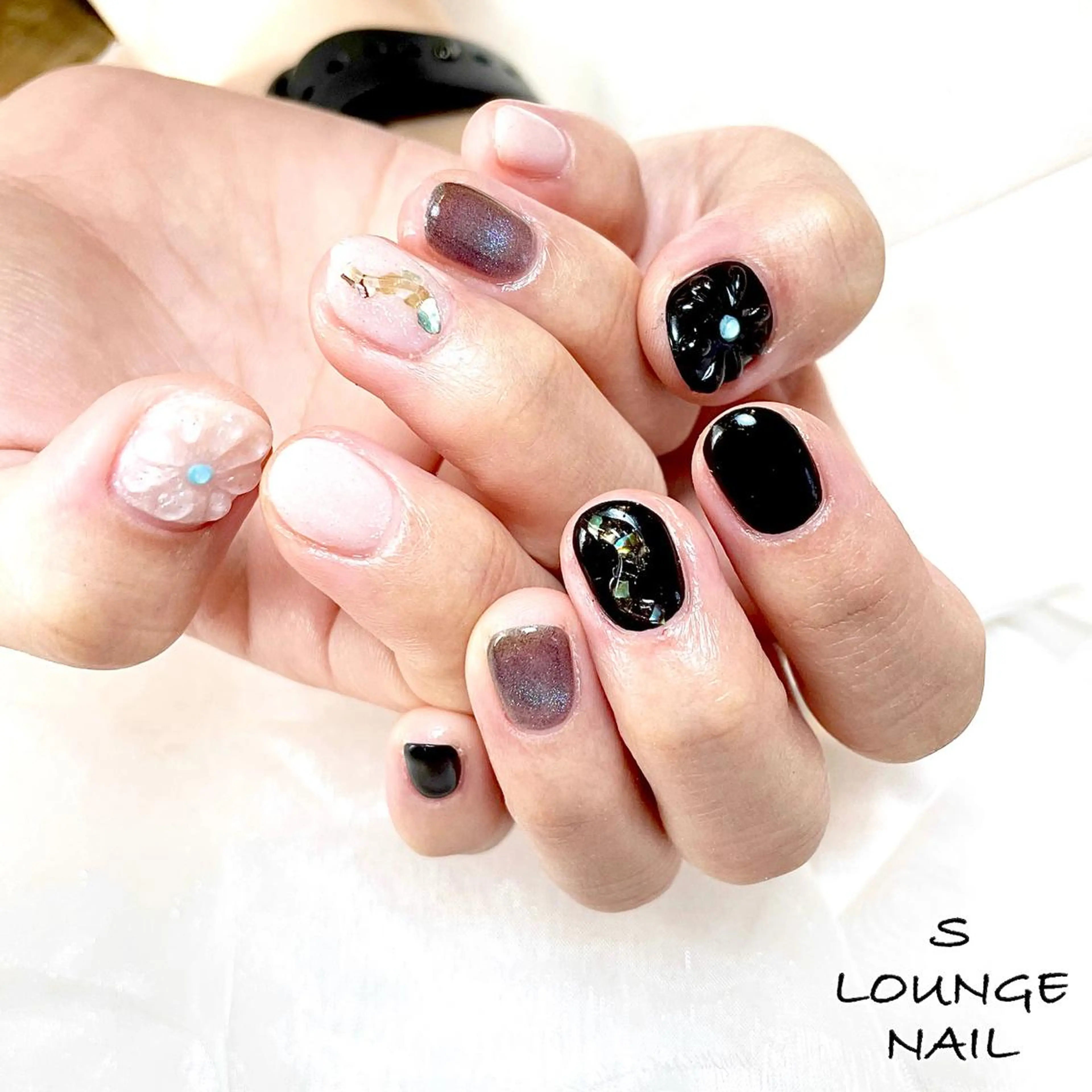 ネイル ハンドネイル フットネイル S LOUNGE NAIL所属・パーツたくさん🍓 SUMIのネイルデザイン