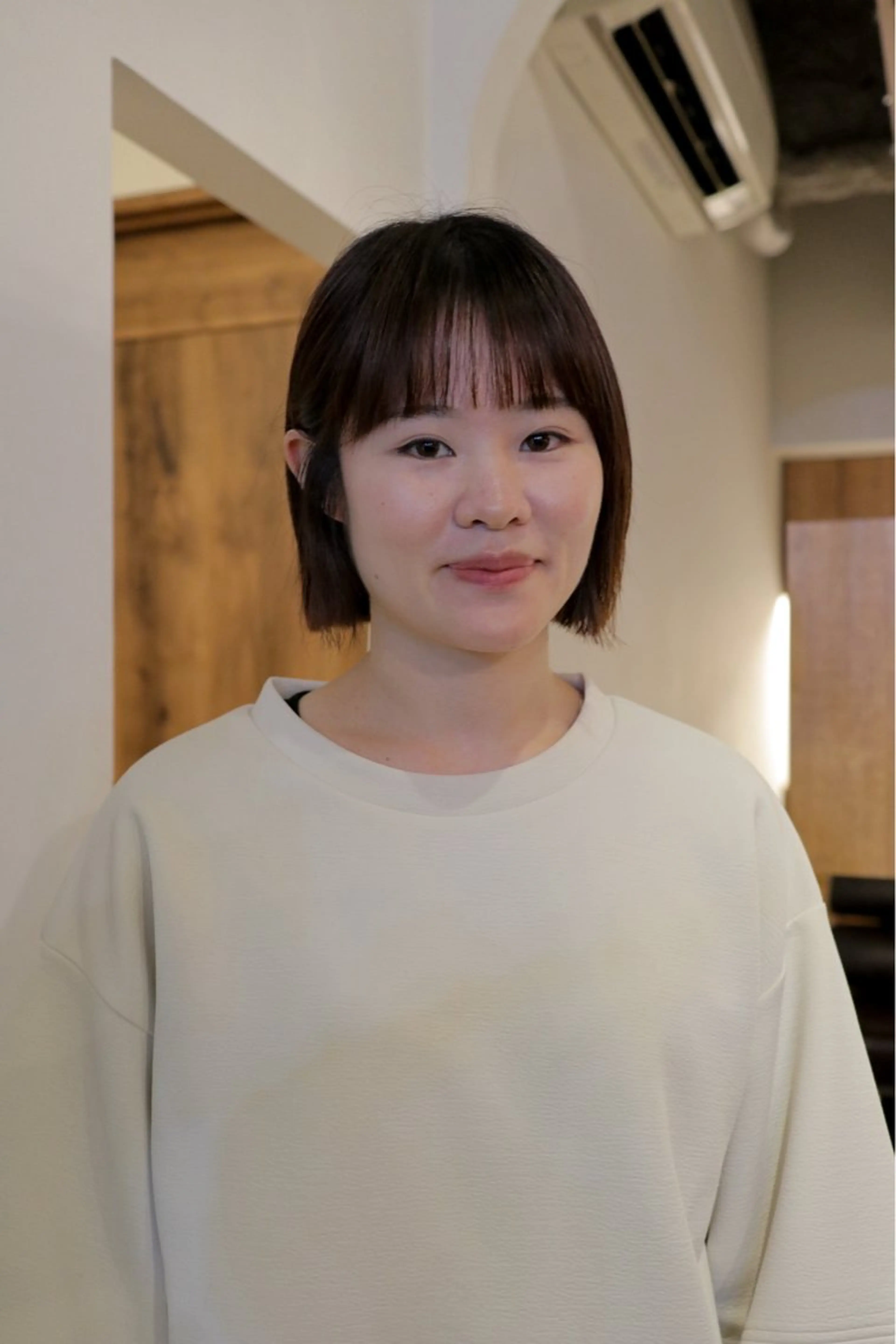 ショート ウシロダ メグミのヘアスタイル