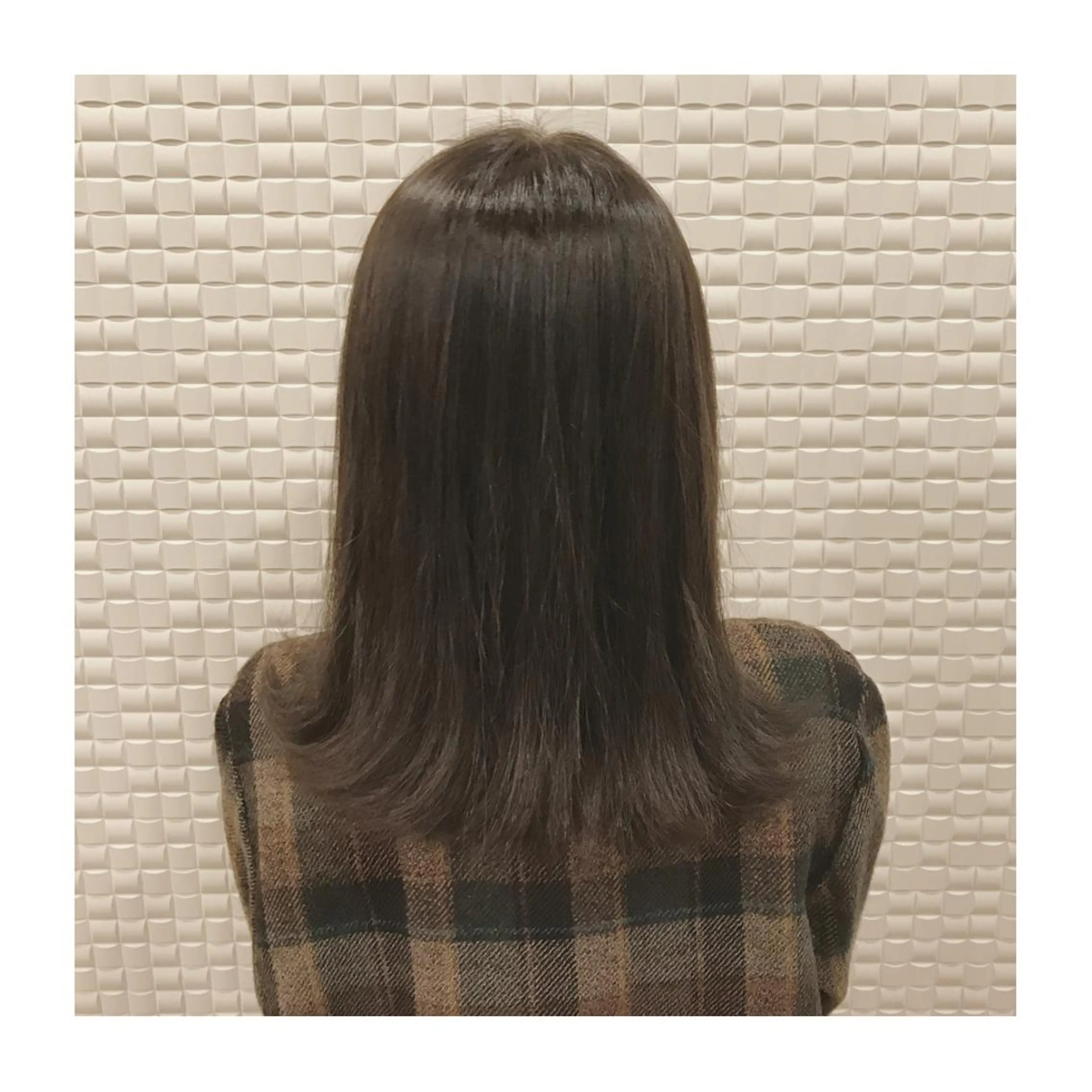 ミディアム カラー KAITOH ATSUSHIのヘアスタイル