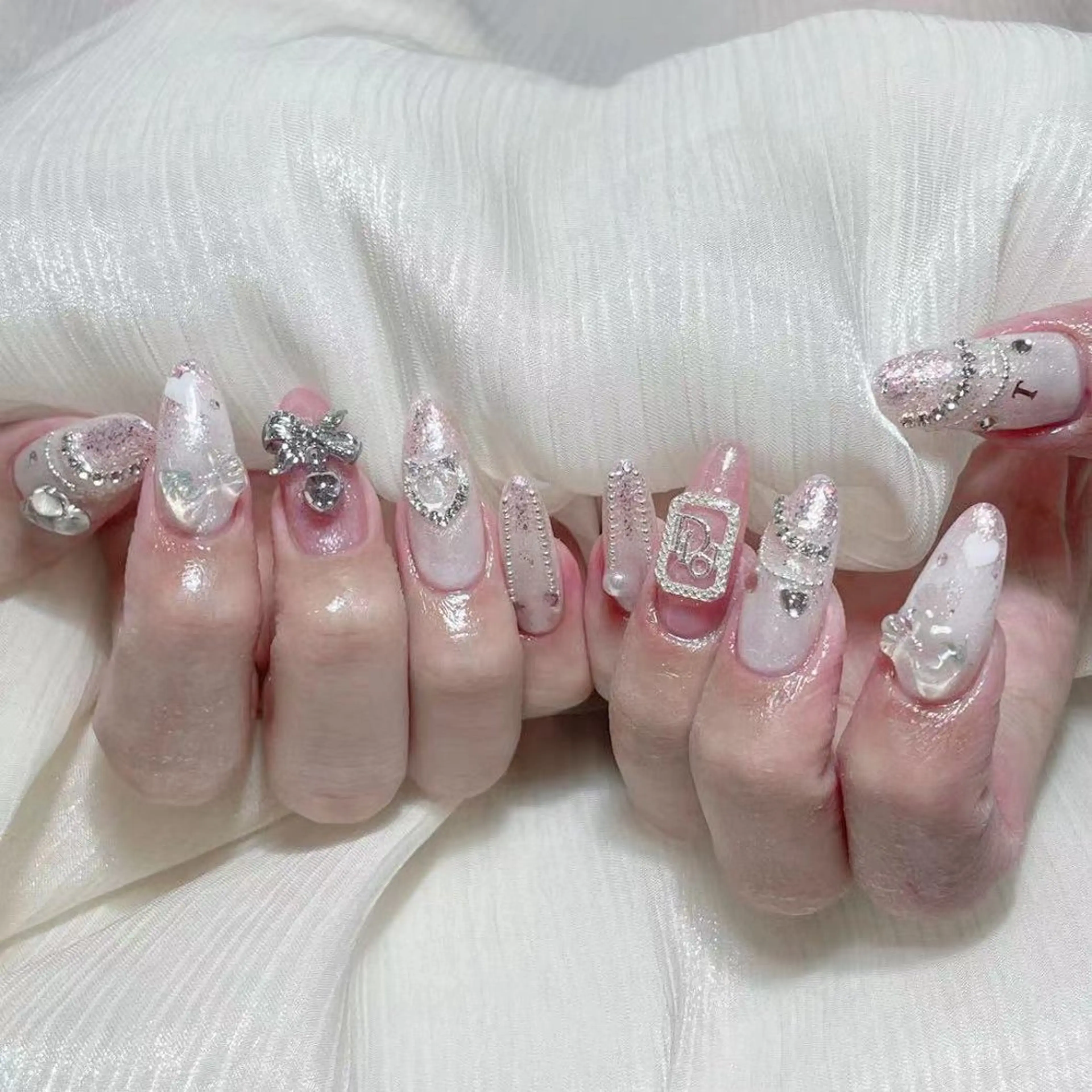 ネイル ハンドネイル DIAMOND Nail🥇のネイルデザイン