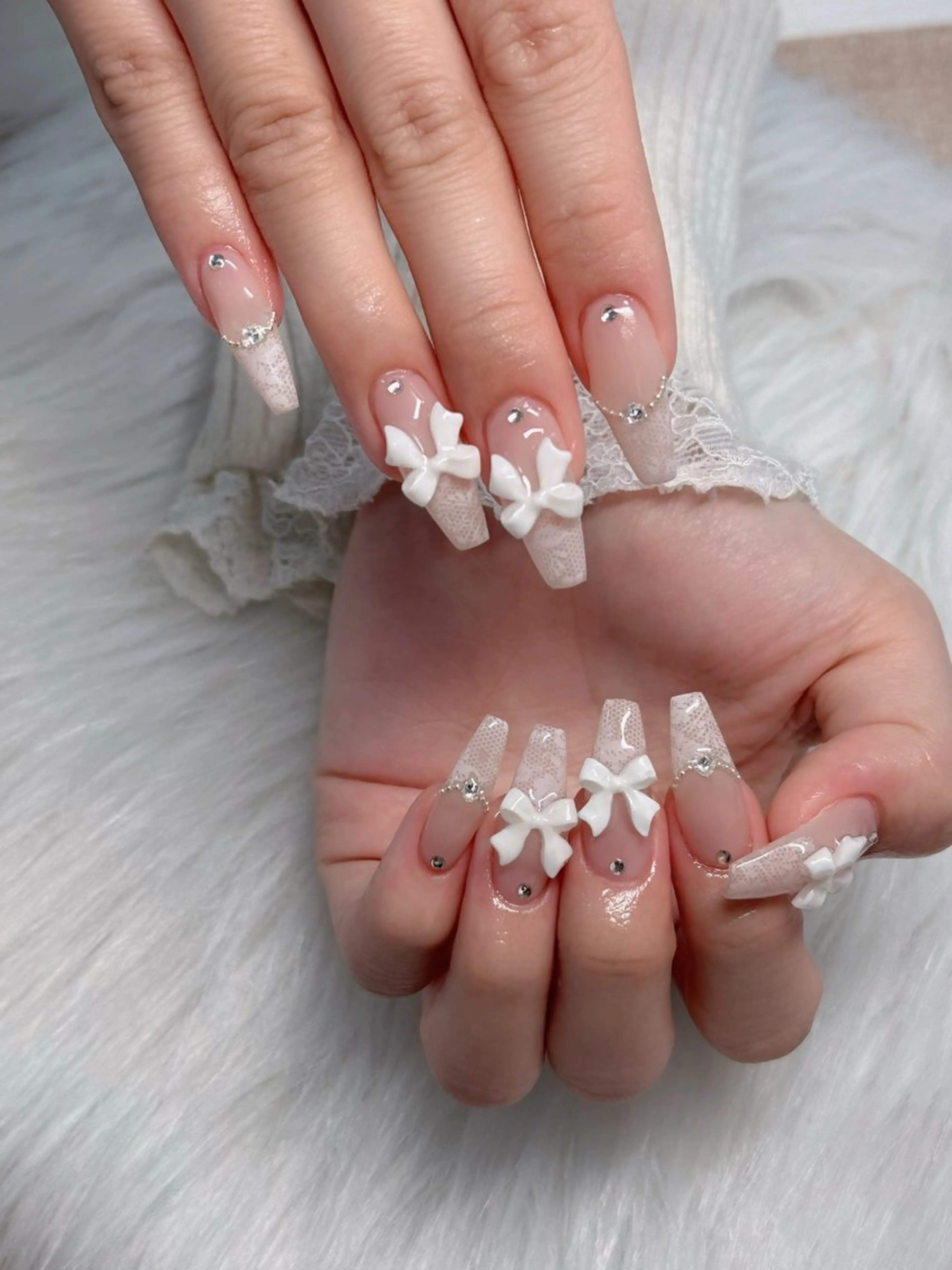 ネイル フレンチネイル ジェルネイル ガラスフレンチ ハロウィン ハート H.baby Nail Salonのネイルデザイン