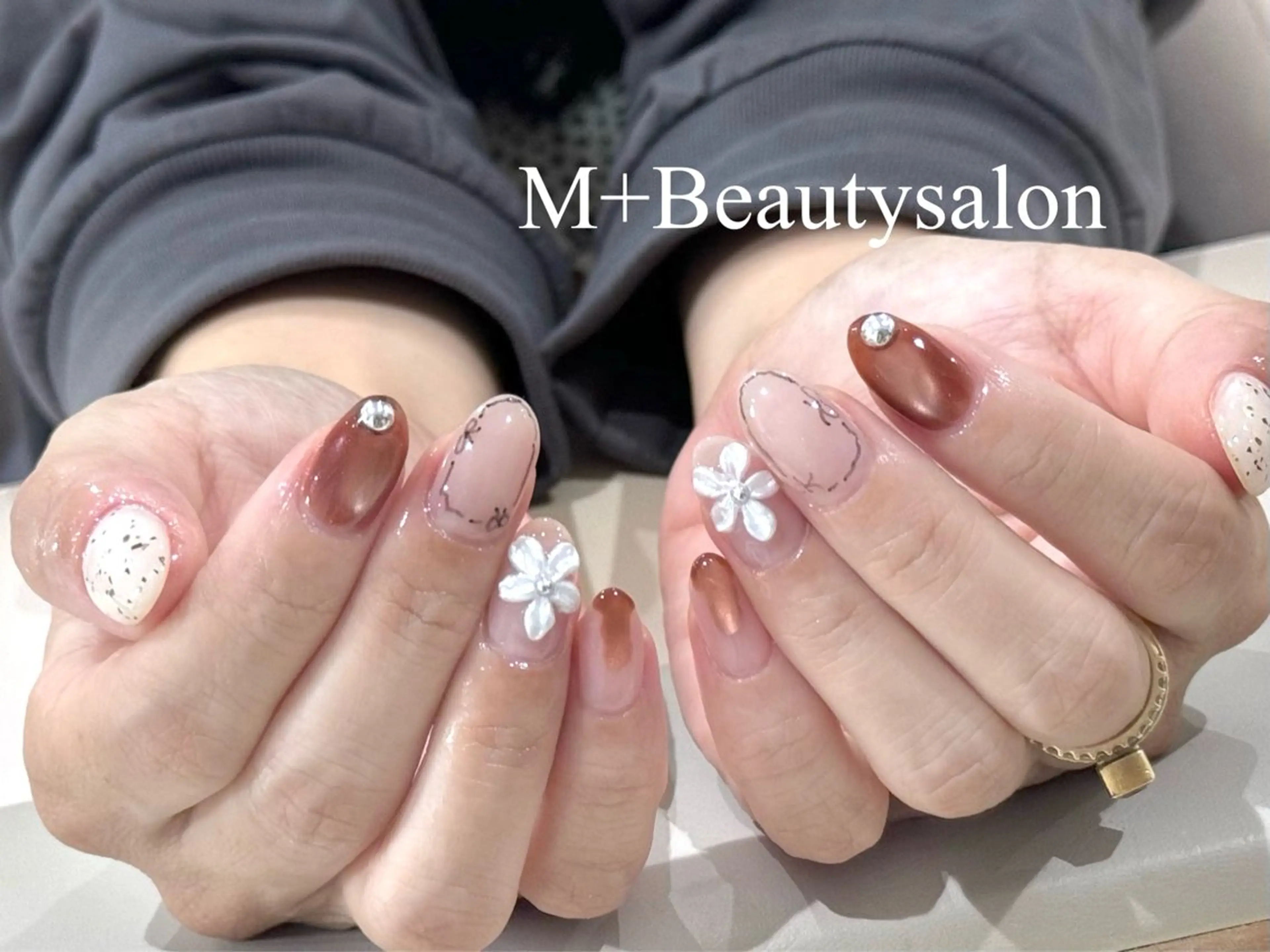 ネイル M+  Beauty Salonのネイルデザイン
