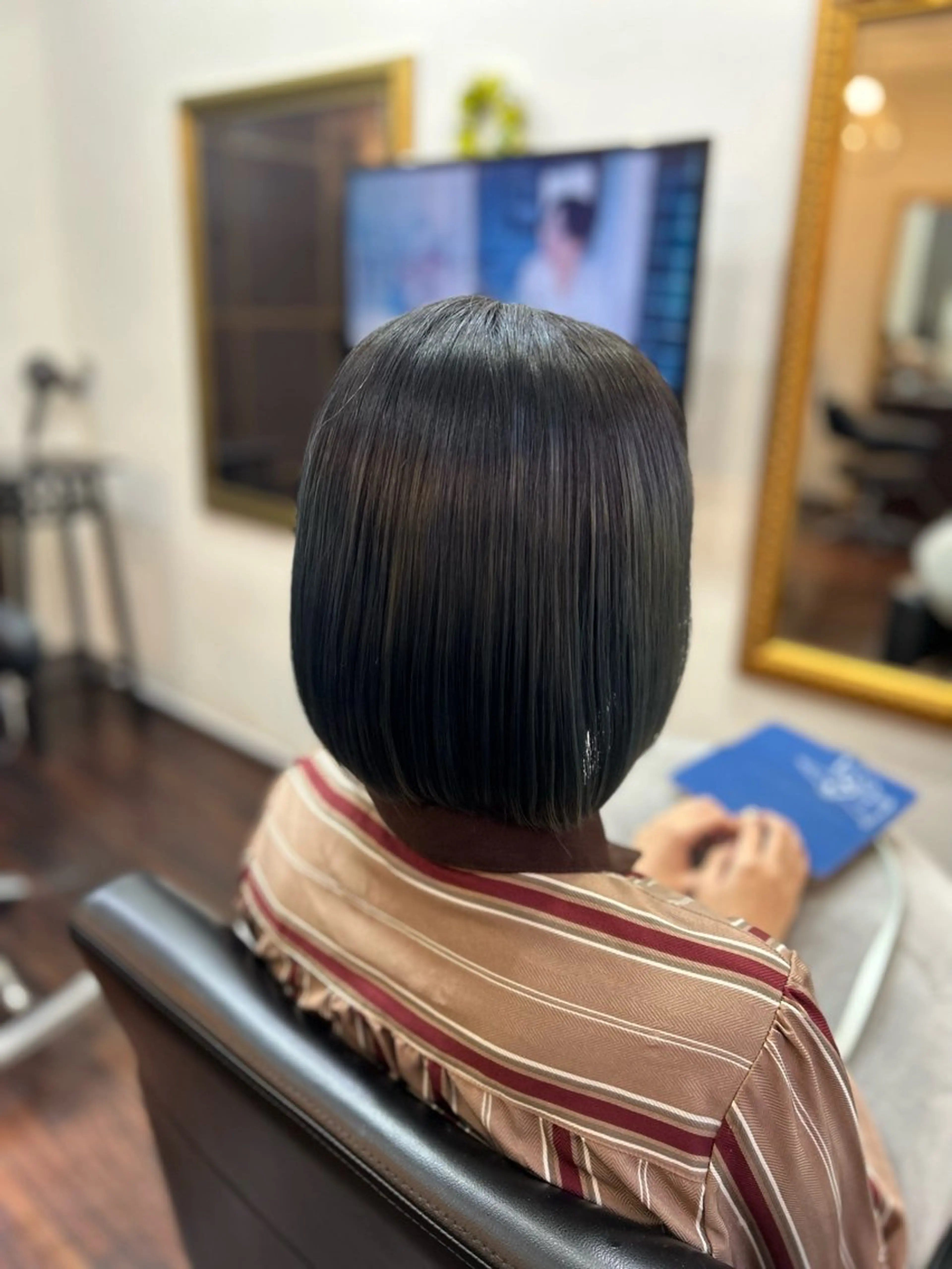 ミディアム カラー ブルーカラー ネイビーカラー ヘアカラー WiZ所属・艶髪カラー🤍 縮毛矯正🤍RINAのヘアスタイル