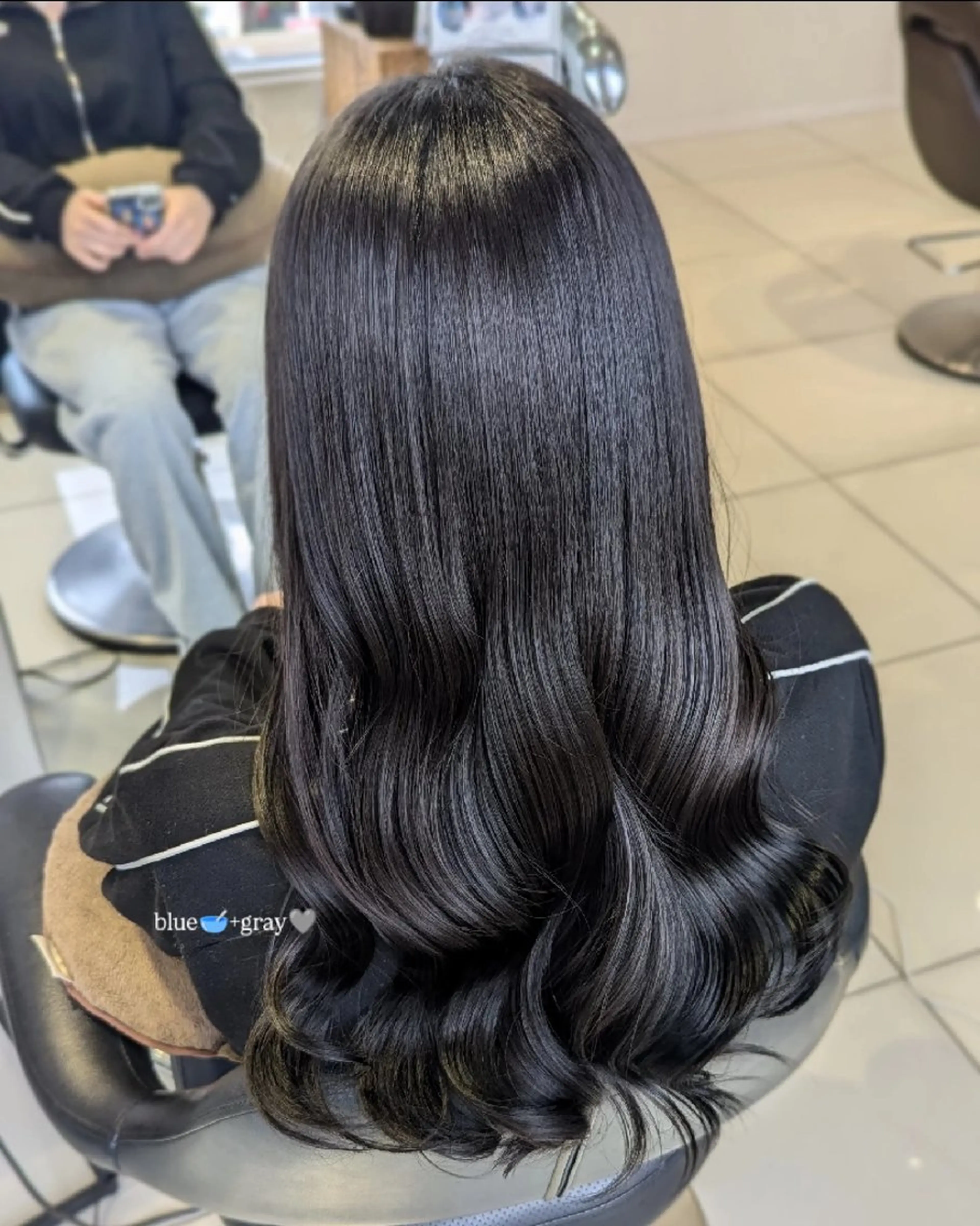 ロング ヘアカラー トリートメント 髪質改善/お呼ば れヘア/透明感カラーのヘアスタイル