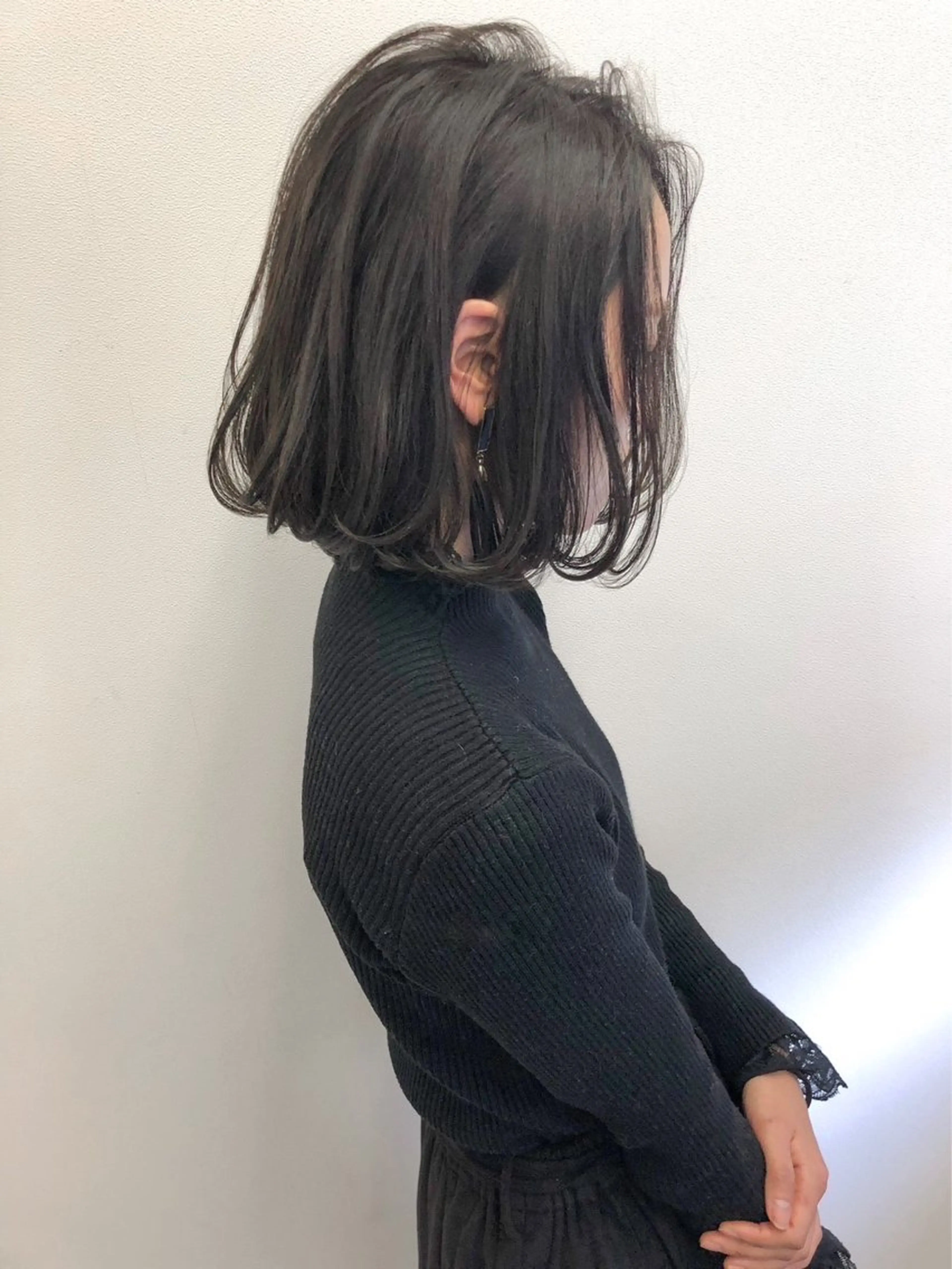 カラー ベージュカラー ブラウンカラー ブラウンベージュ 透明感カラー フォギーベージュ 辺見 葵のヘアスタイル