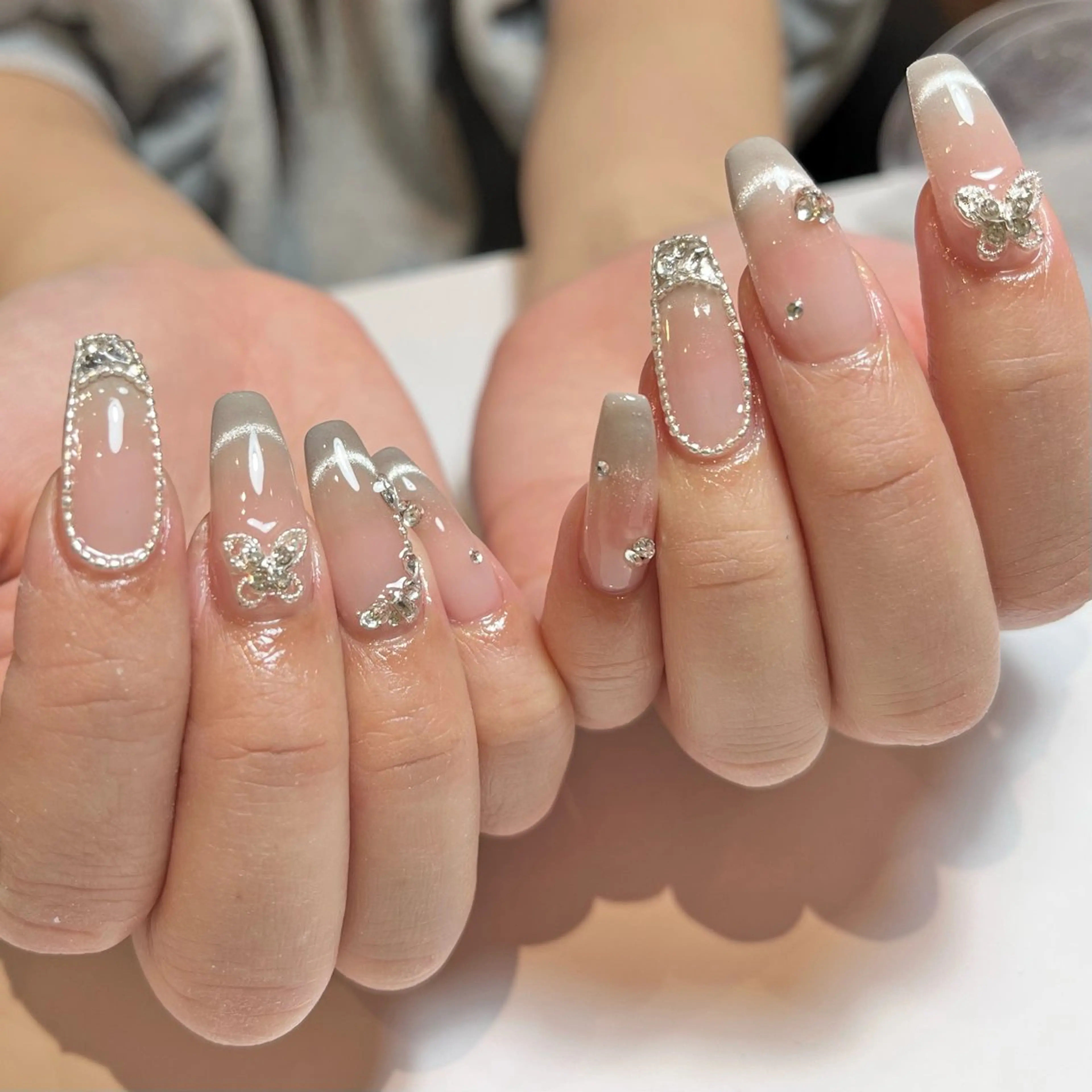 ネイル チークネイル フレンチネイル グラデーション マグネットネイル マグネットフレンチ ballie／小野原 なつみのネイルデザイン