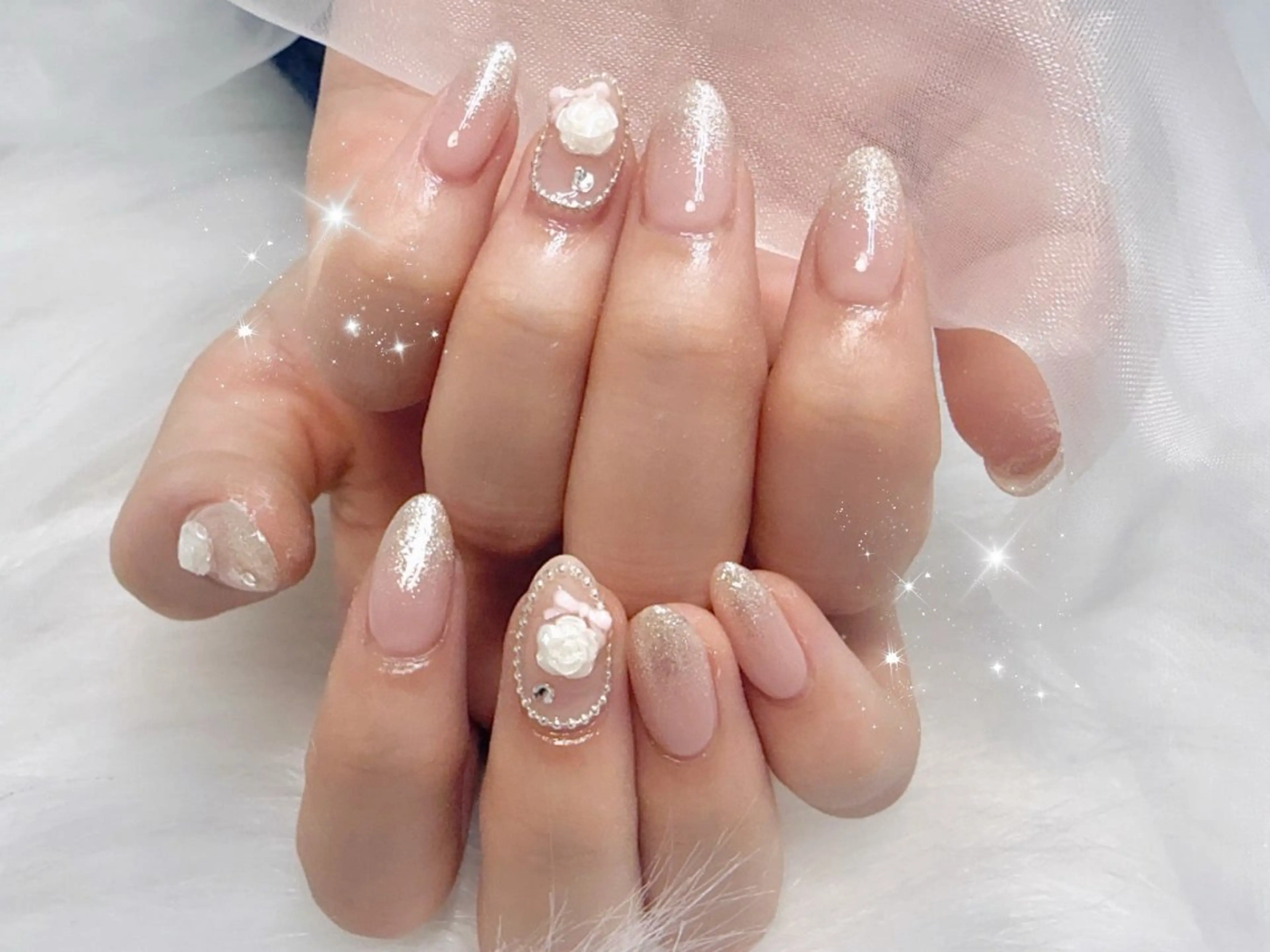 ミディアム ハンドネイル Lili Nail Studio西荻窪店のネイルデザイン