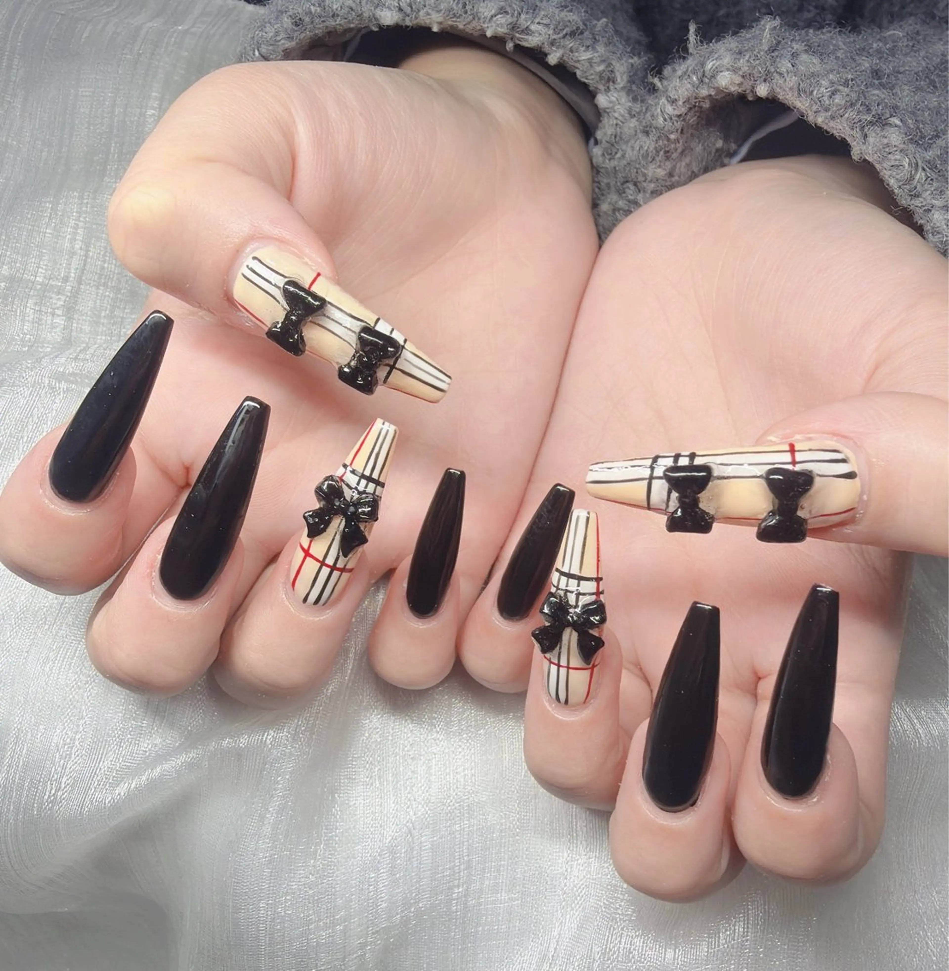 ネイル ハンドネイル Lee Nailsのネイルデザイン