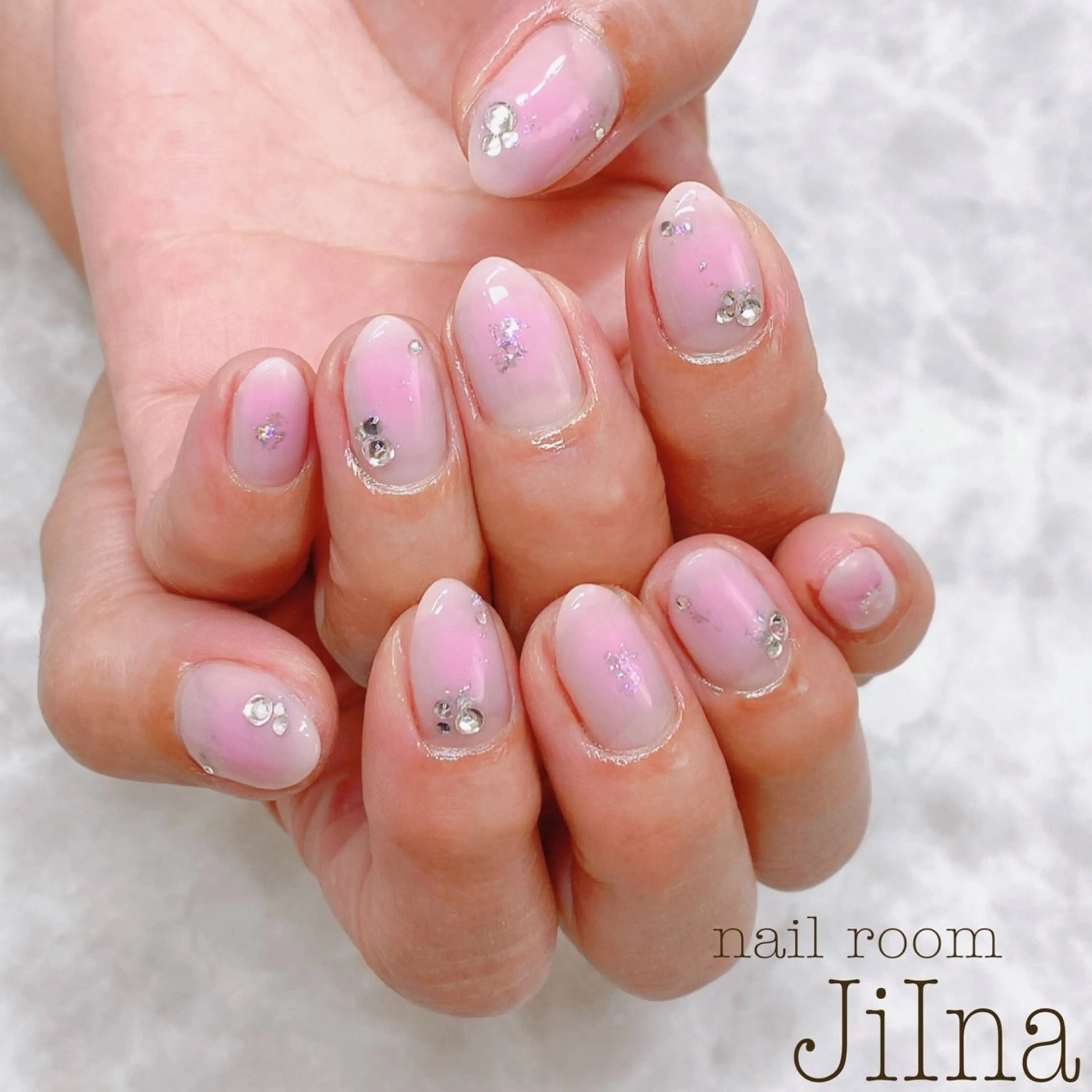 ネイル 持ち込み JiIna nailのネイルデザイン