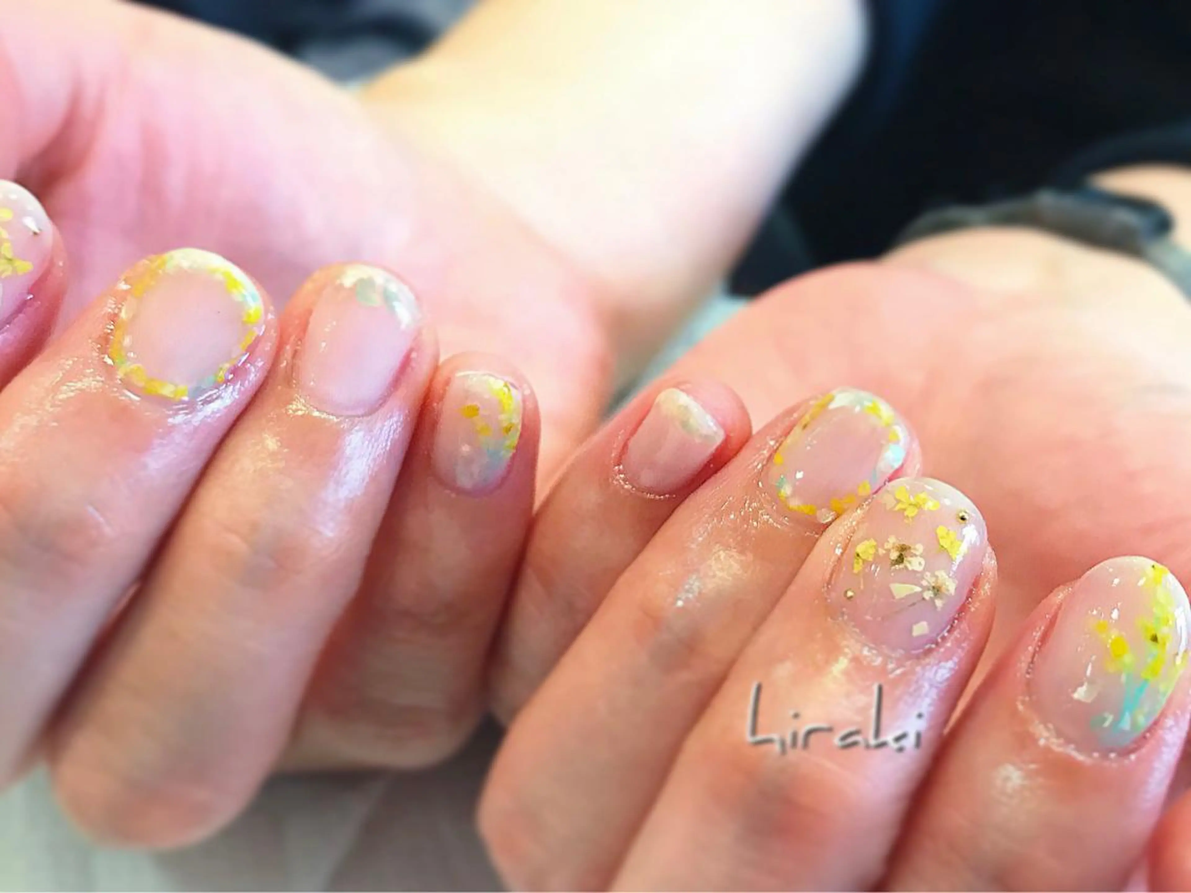 ネイル nail atelier AMBER所属・saori .の眉毛・アイブロウイメージ