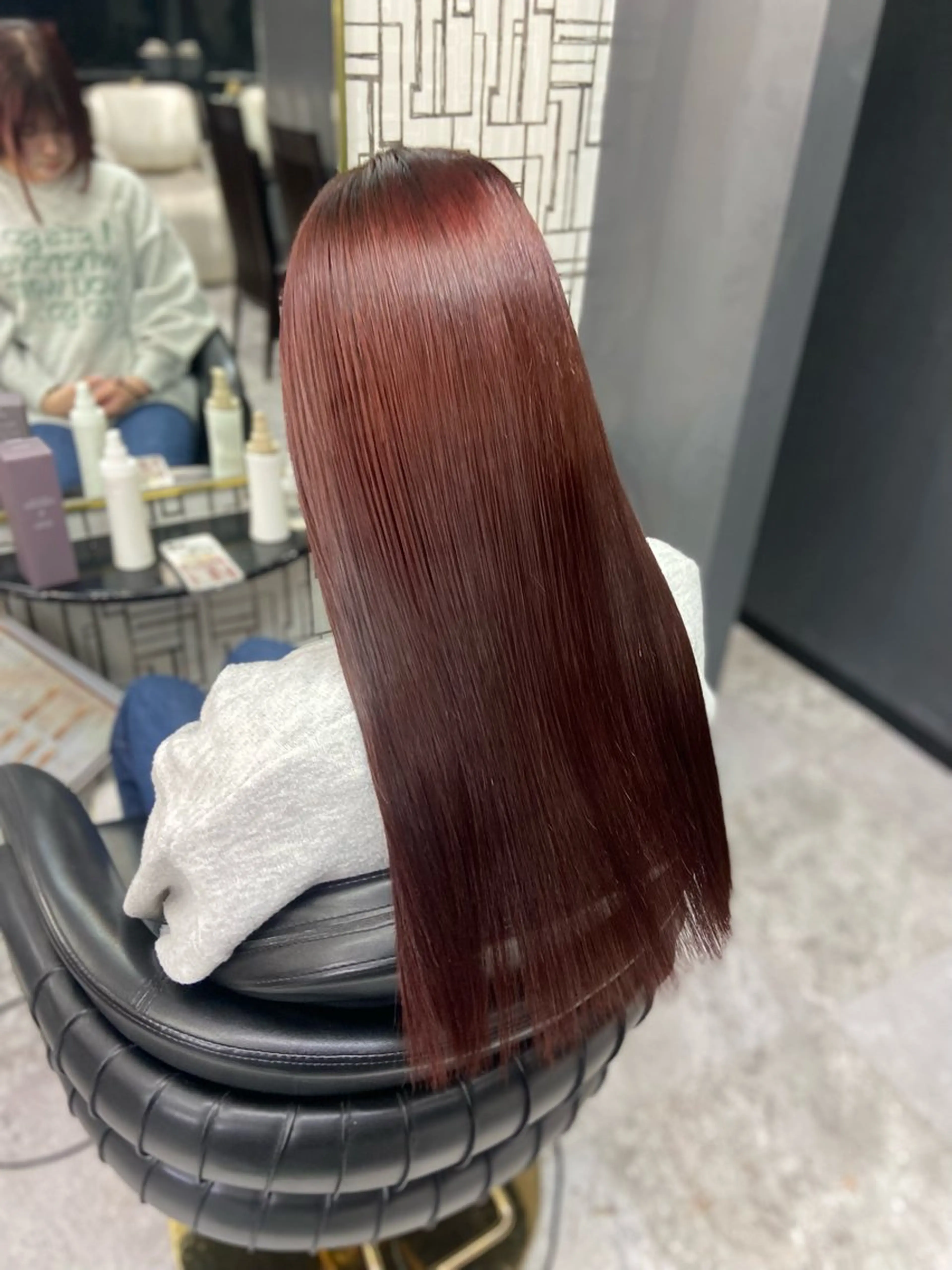 ロング 瀧下 唯のヘアスタイル